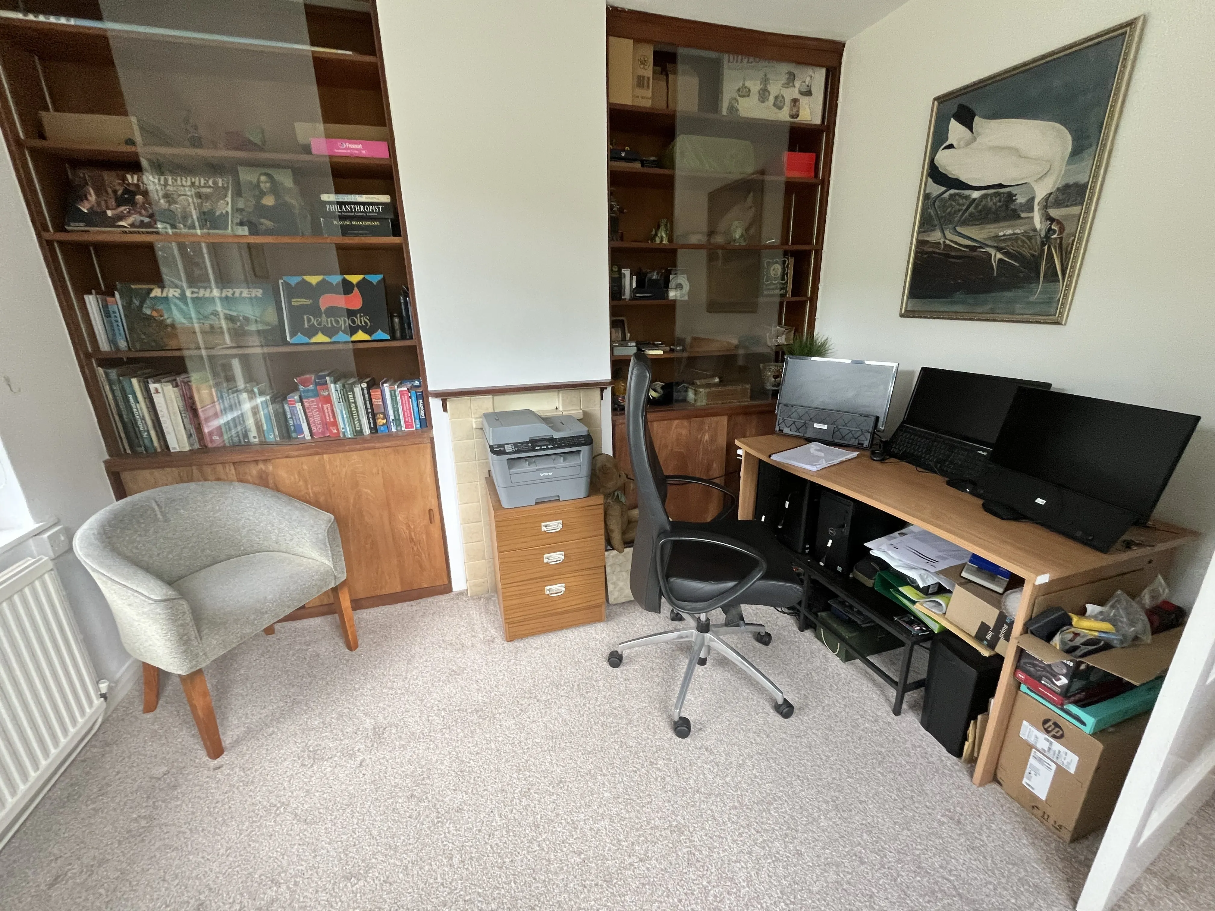 VACANT - Freehold Detached House set within a 3 Acre Plot 