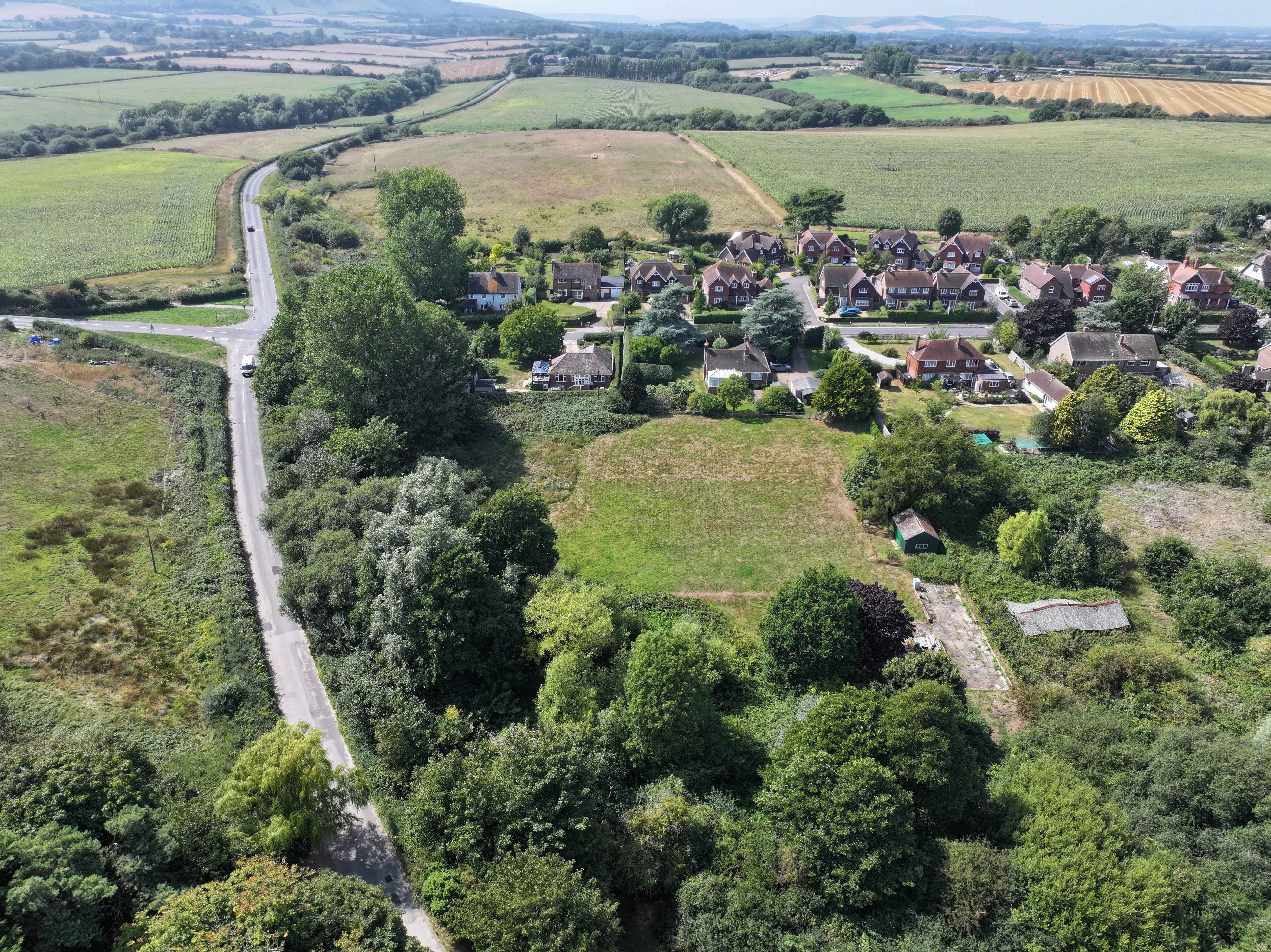 VACANT - Freehold Detached House set within a 3 Acre Plot 