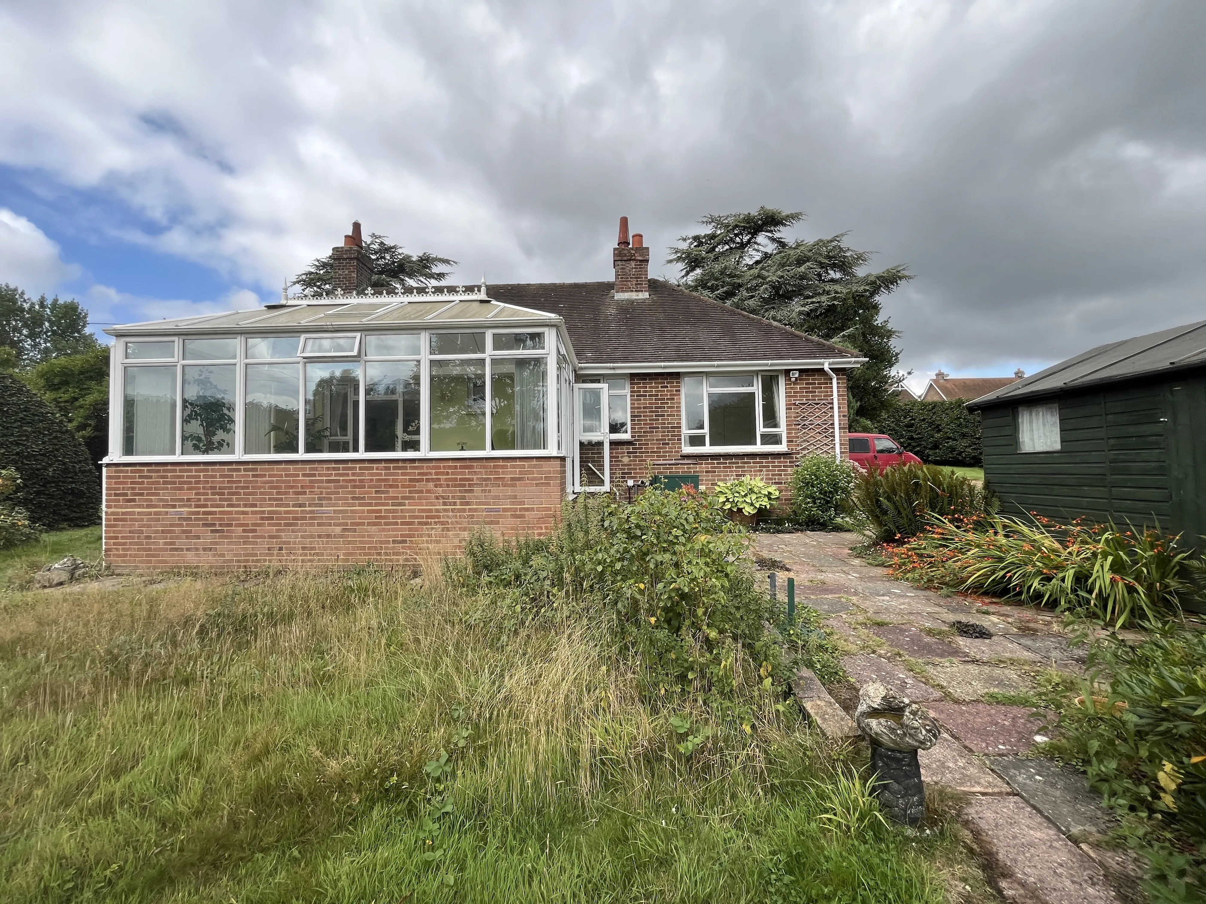 VACANT - Freehold Detached House set within a 3 Acre Plot 