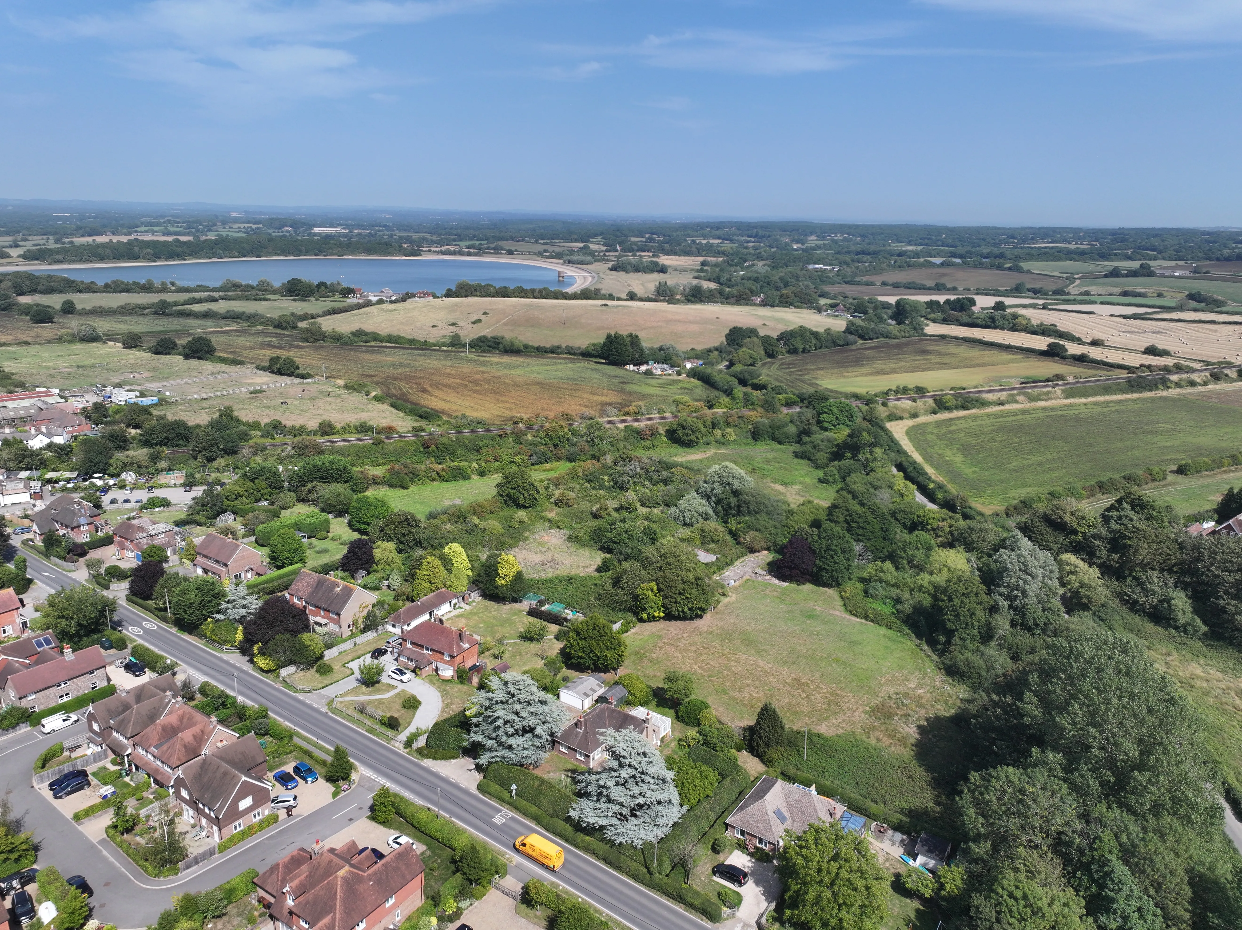 VACANT - Freehold Detached House set within a 3 Acre Plot 