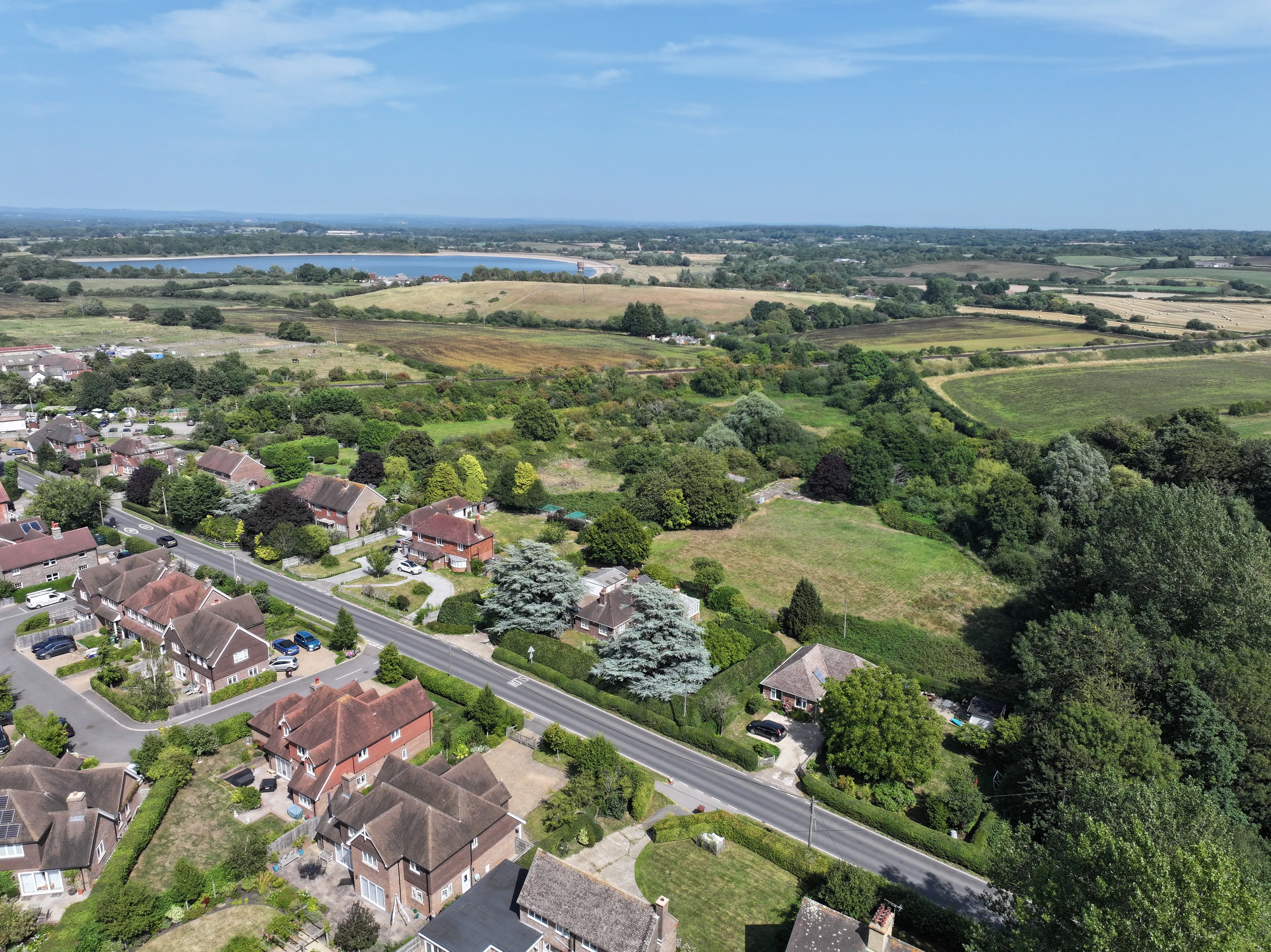 VACANT - Freehold Detached House set within a 3 Acre Plot 