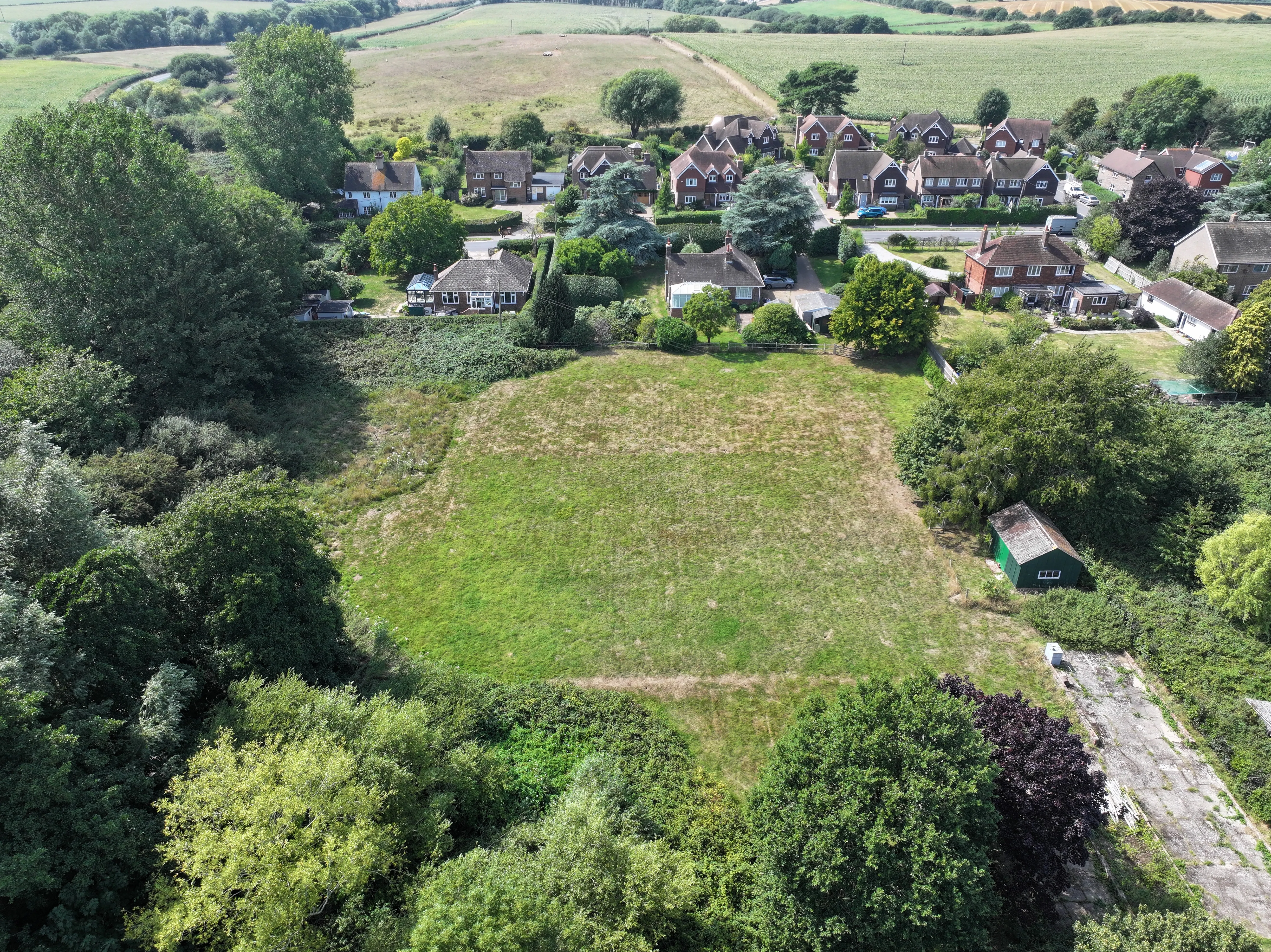 VACANT - Freehold Detached House set within a 3 Acre Plot 