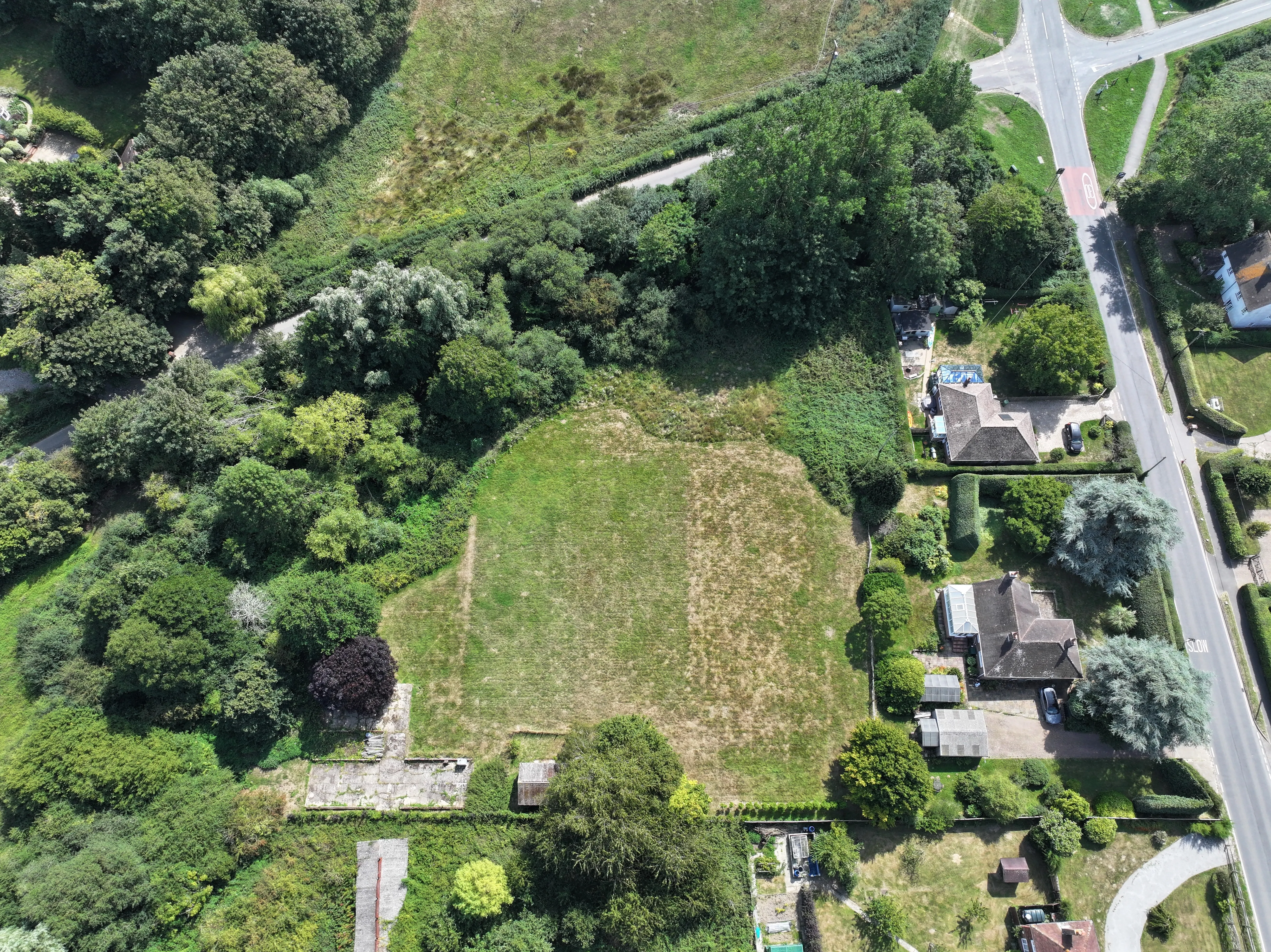 VACANT - Freehold Detached House set within a 3 Acre Plot 