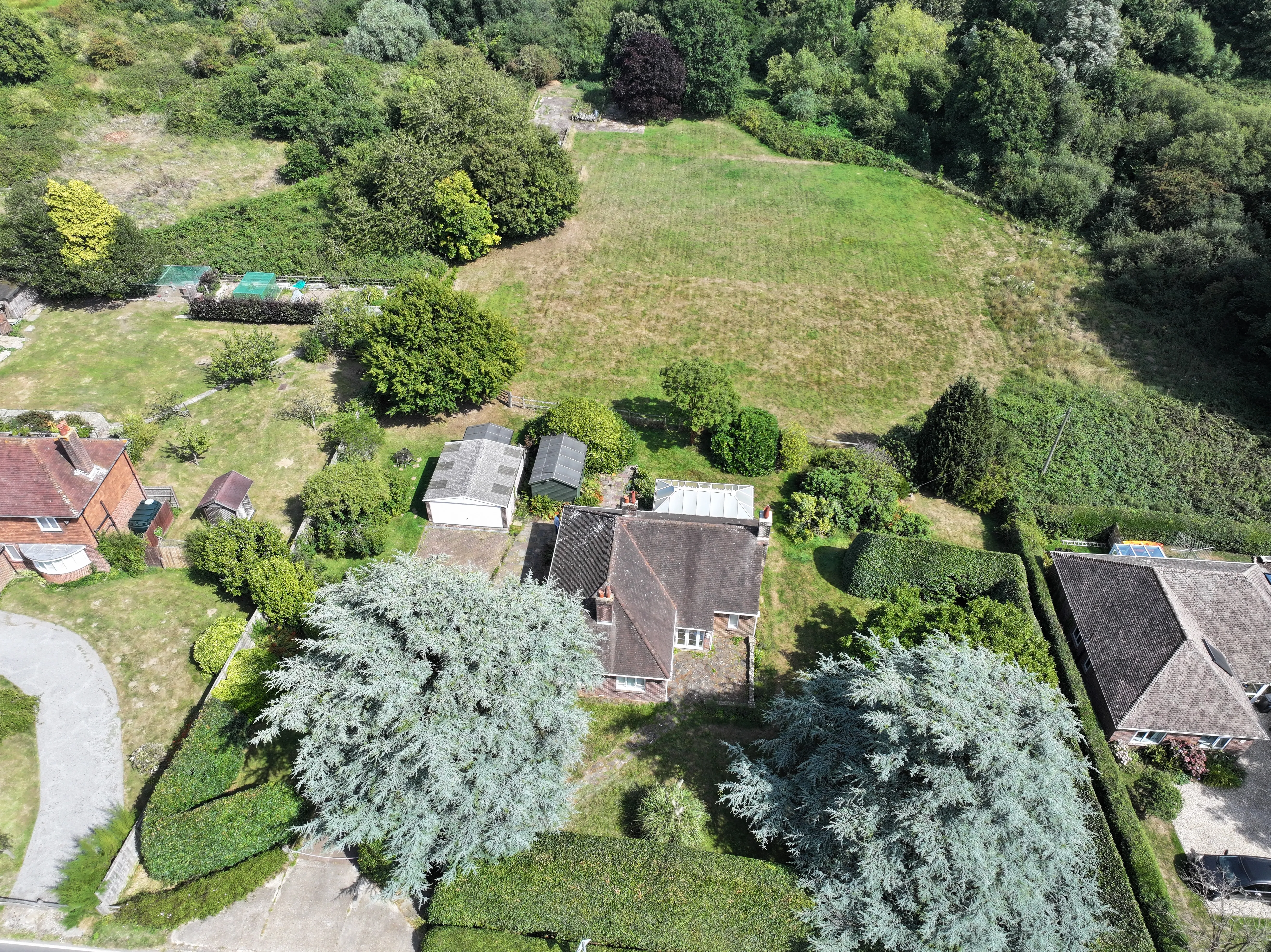 VACANT - Freehold Detached House set within a 3 Acre Plot 