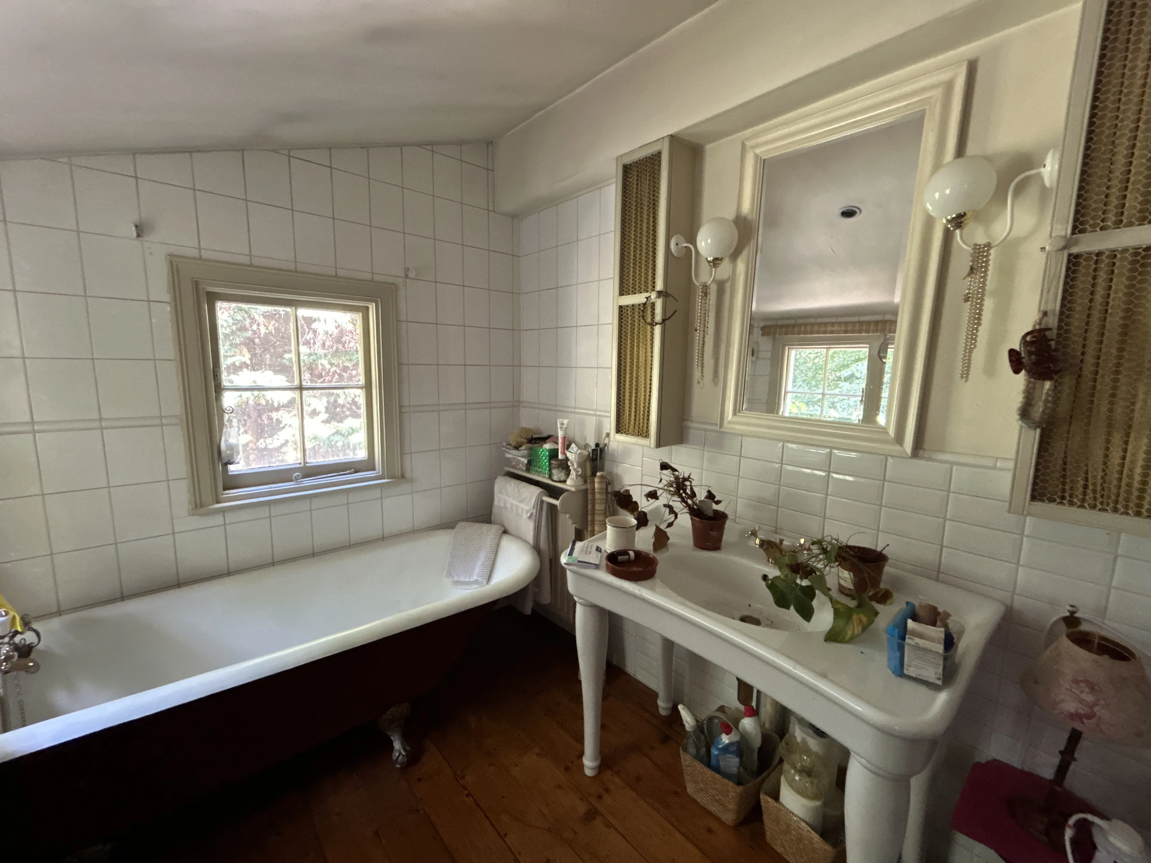 VACANT - Freehold Semi-Detached House