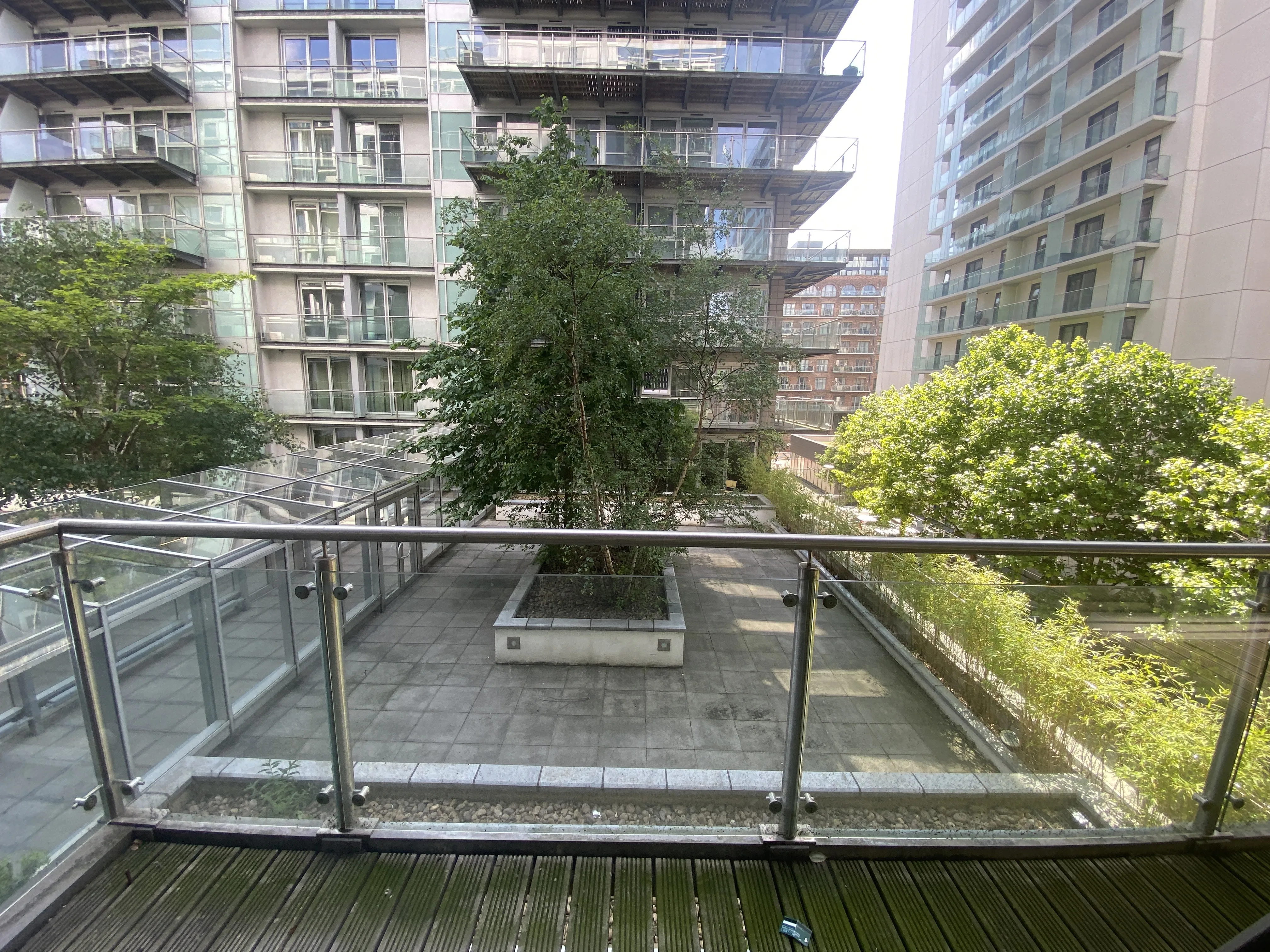 VACANT - Leasehold Self Contained Third Floor Flat