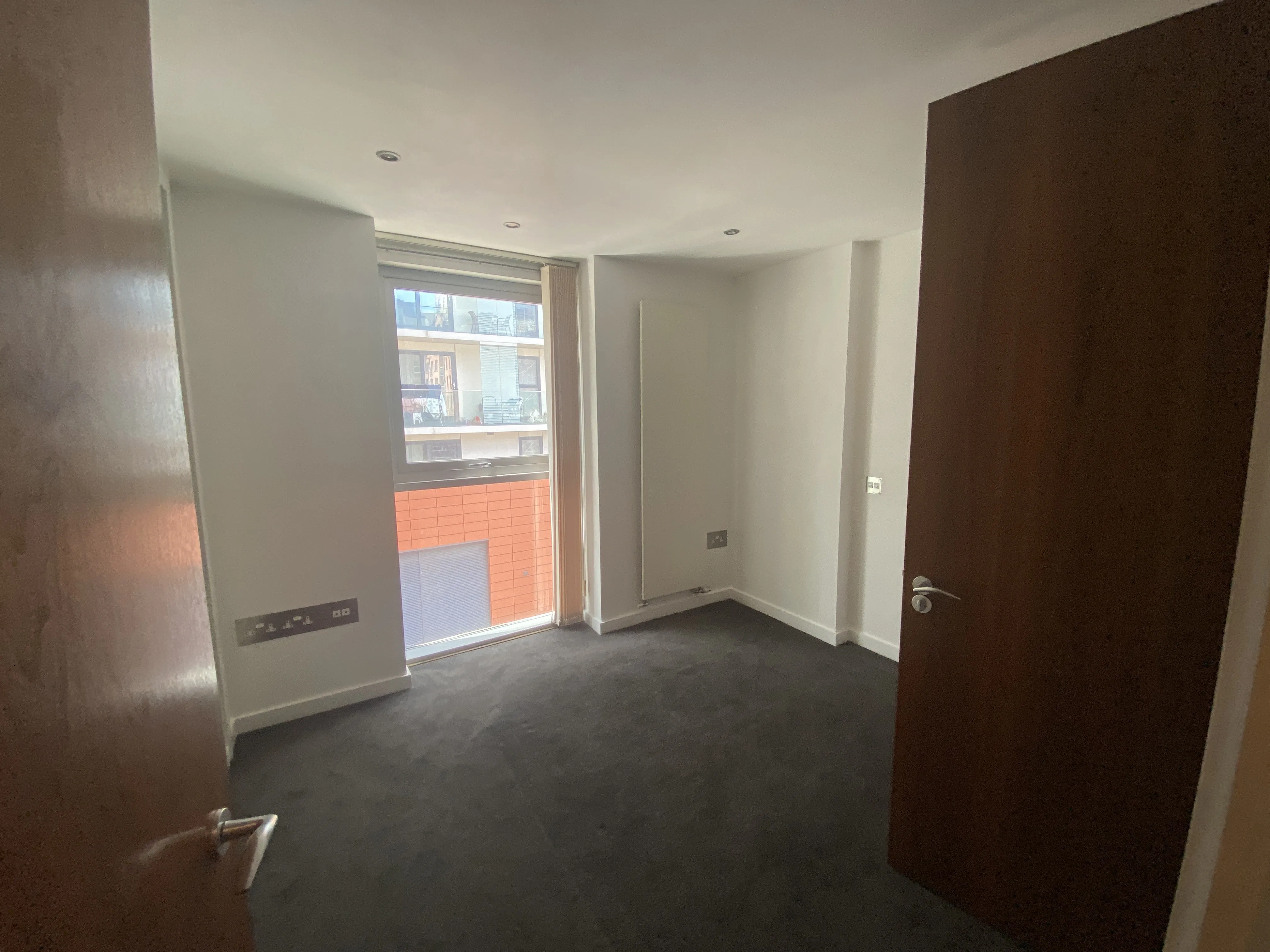 VACANT - Leasehold Self Contained Third Floor Flat