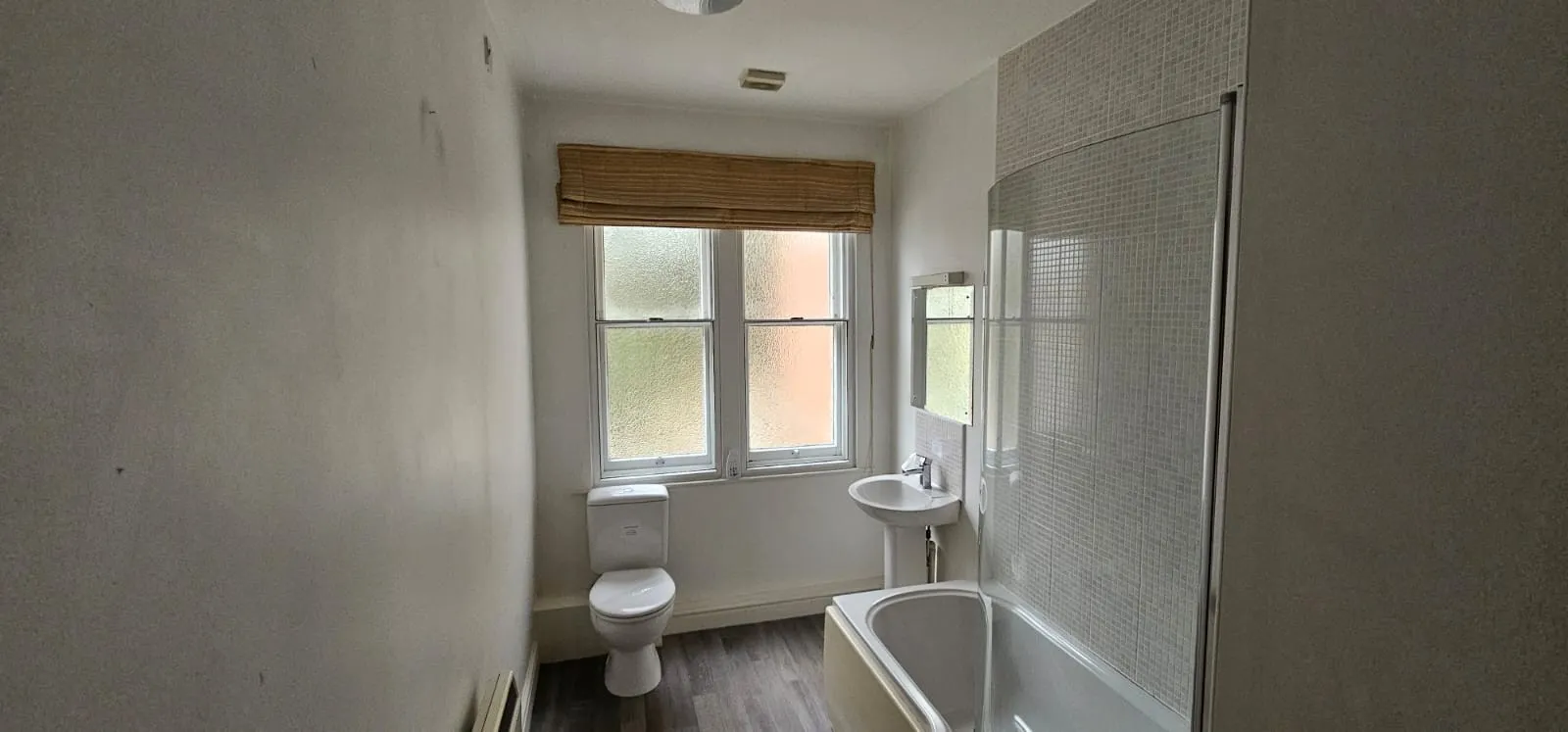 Leasehold Self Contained First Floor Flat