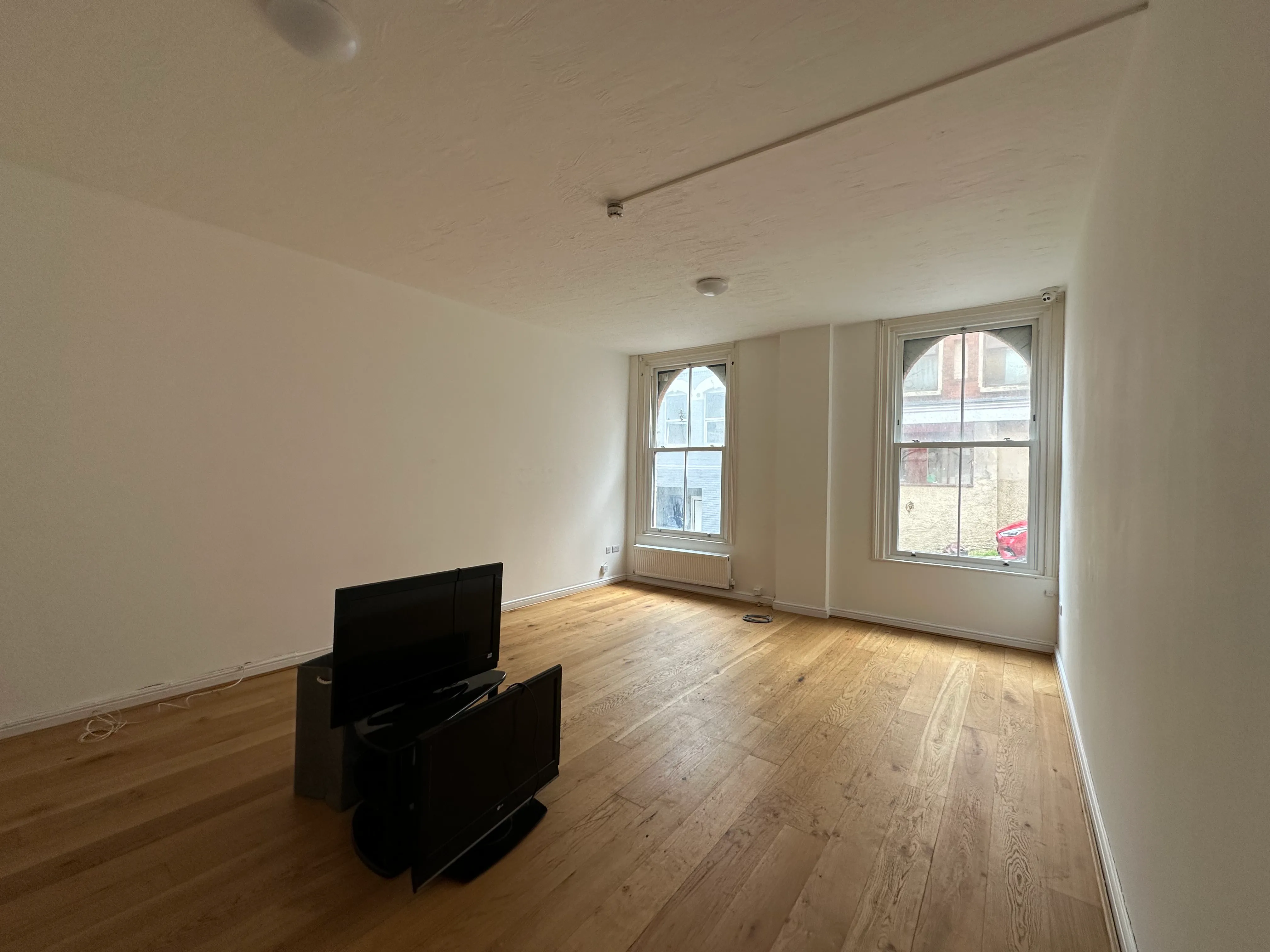 VACANT - Freehold Mid Terrace House with Rear Yard