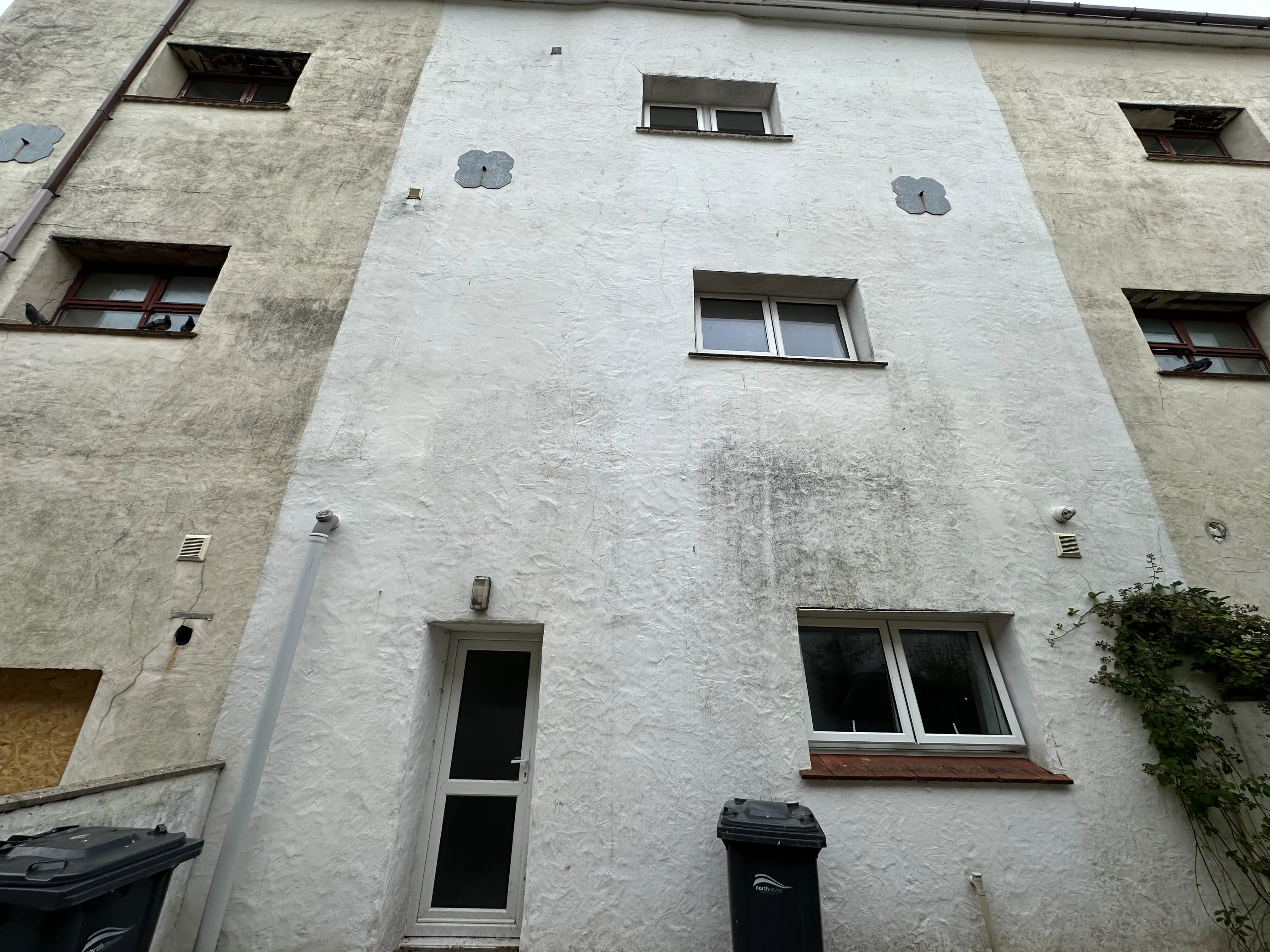 VACANT - Freehold Mid Terrace House with Rear Yard
