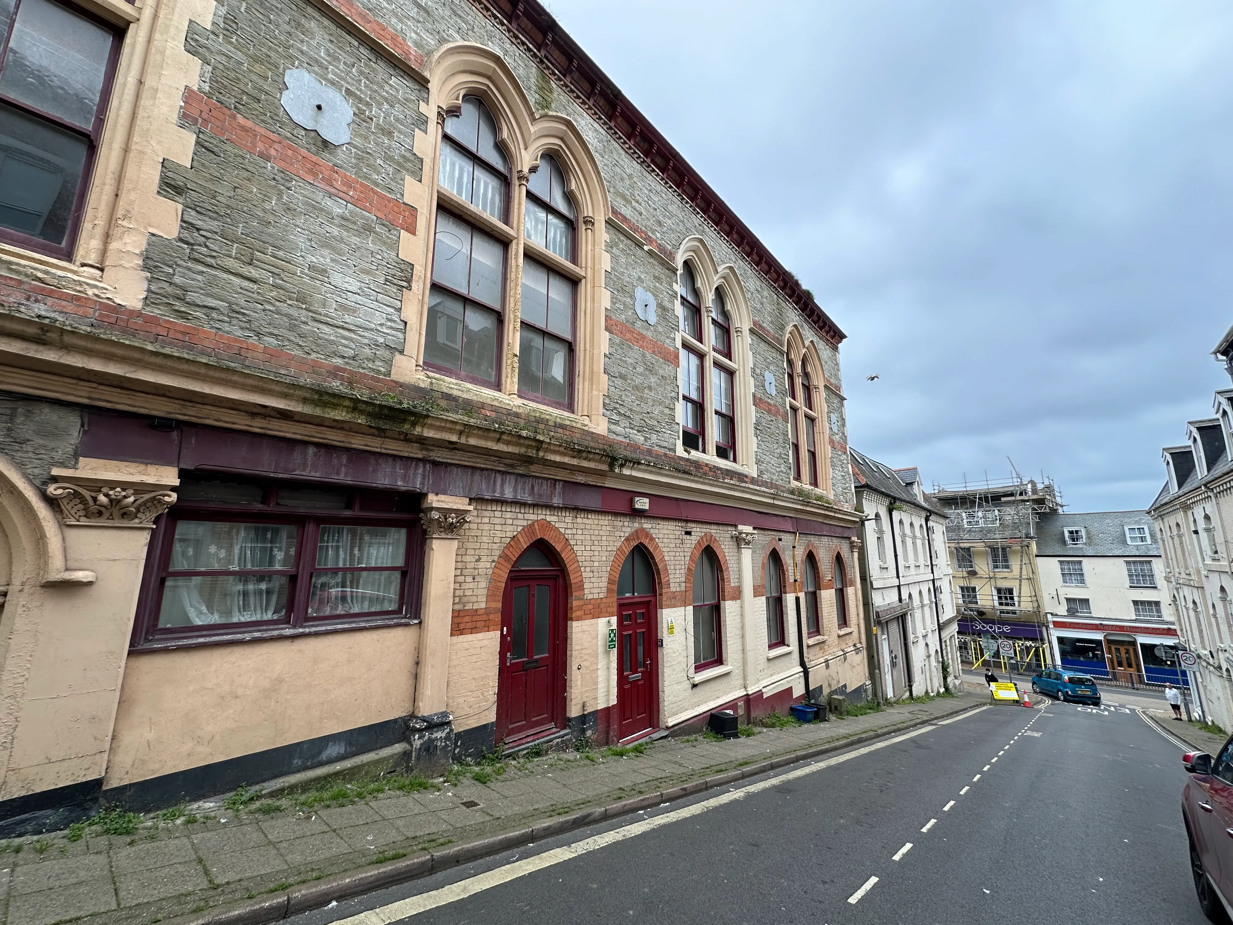 VACANT - Freehold Mid Terrace House with Rear Yard