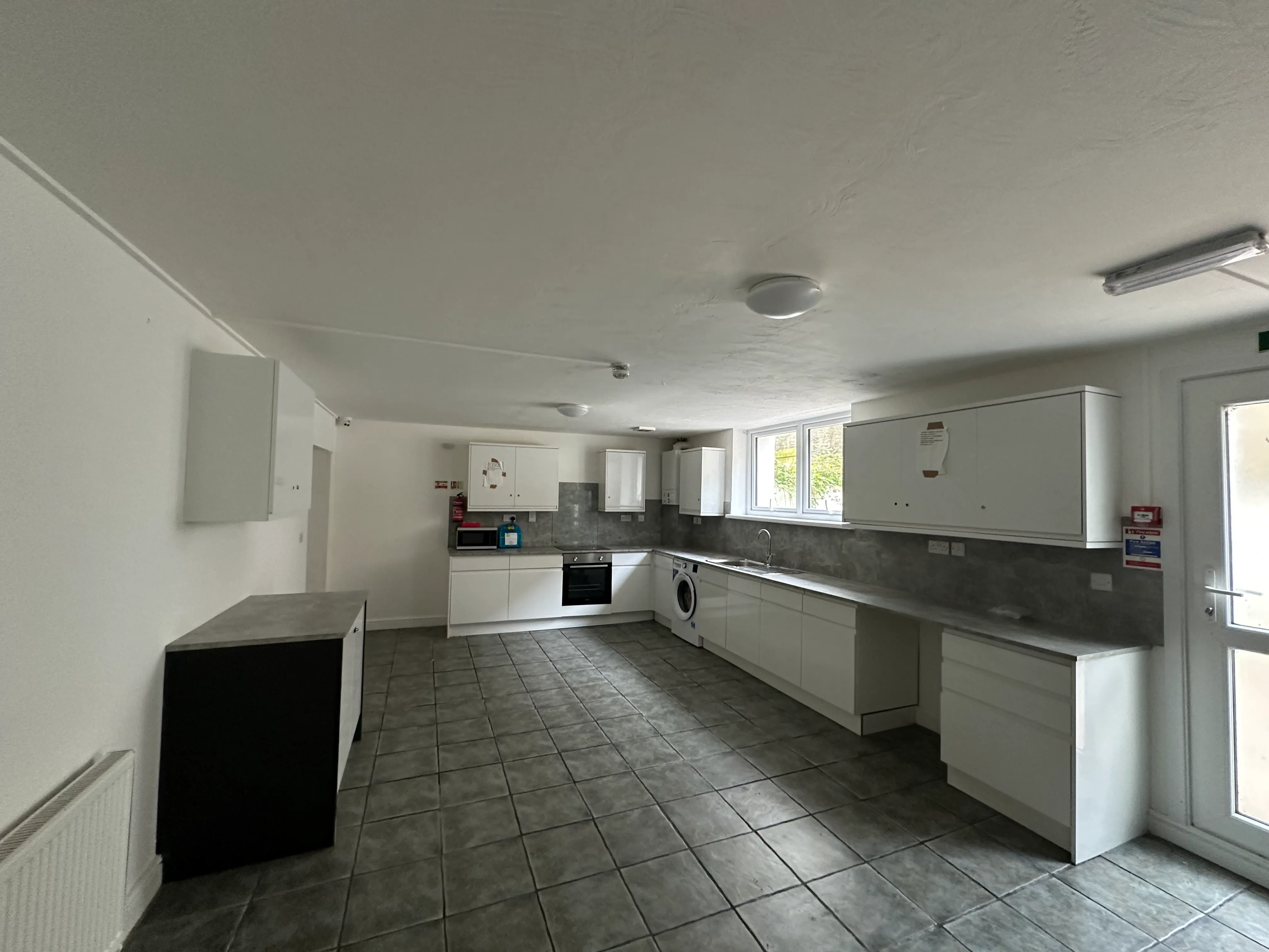 VACANT - Freehold Mid Terrace House with Rear Yard