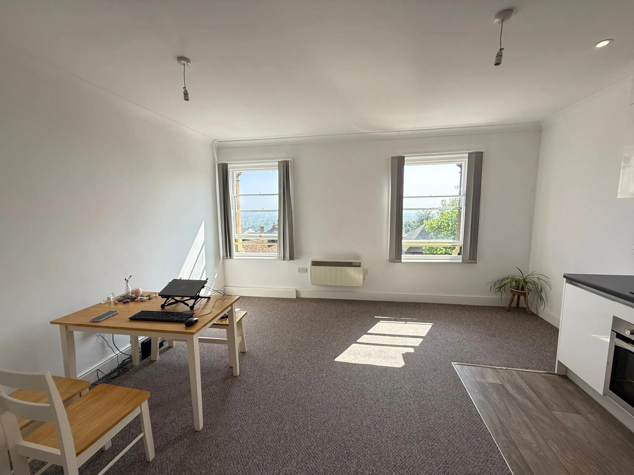 INVESTMENT - Leasehold Self Contained Flat 