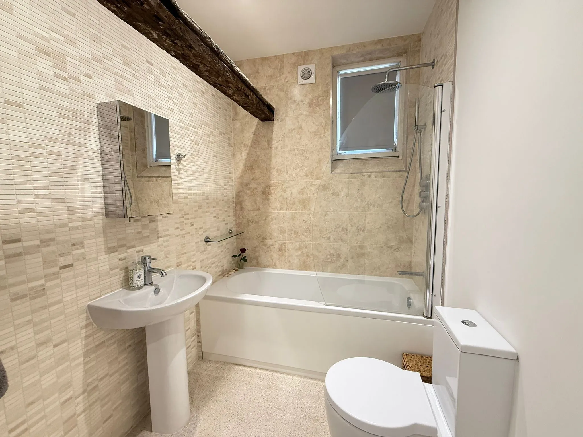 INVESTMENT - Leasehold Self Contained Flat 