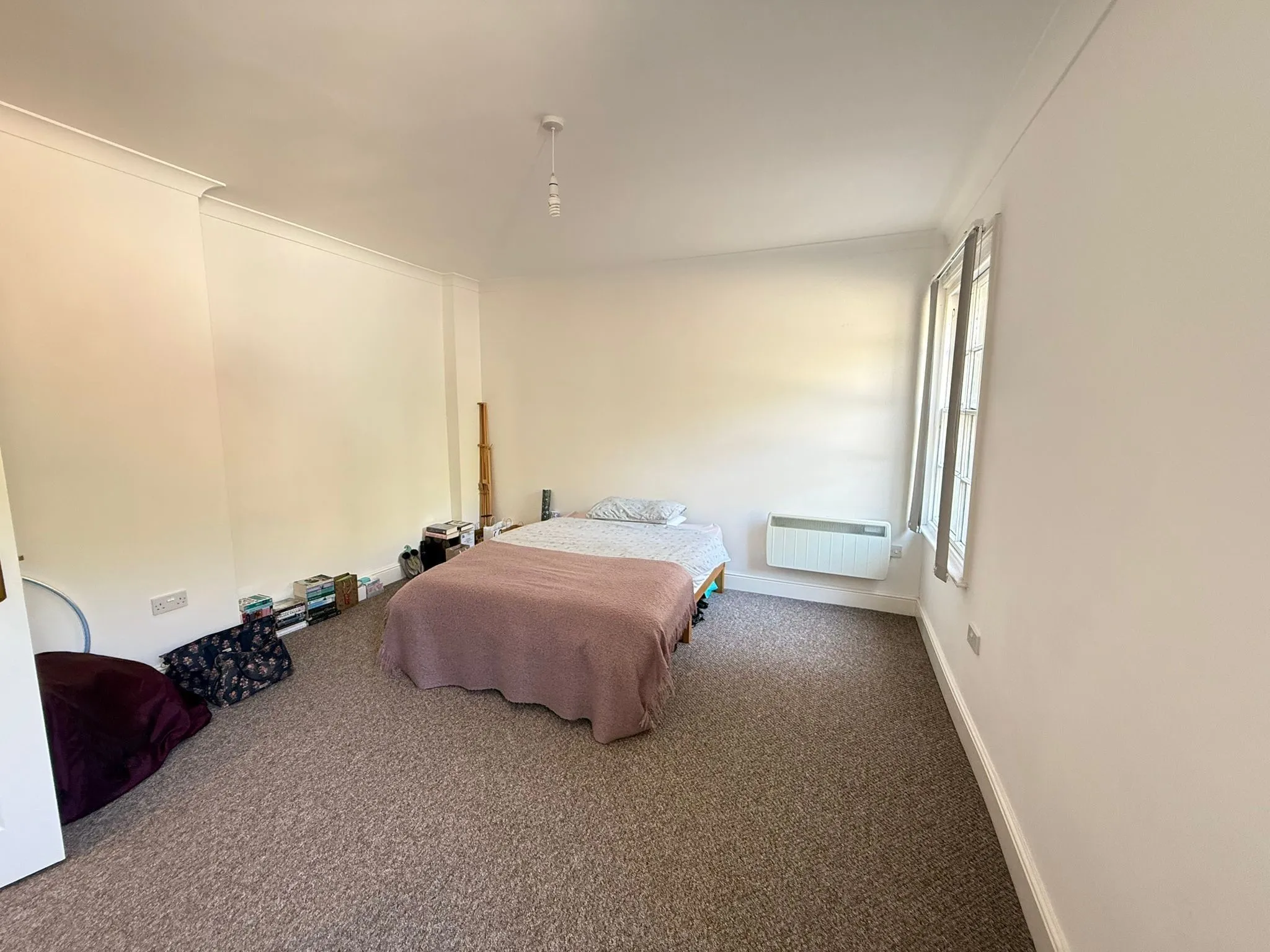 INVESTMENT - Leasehold Self Contained Flat 