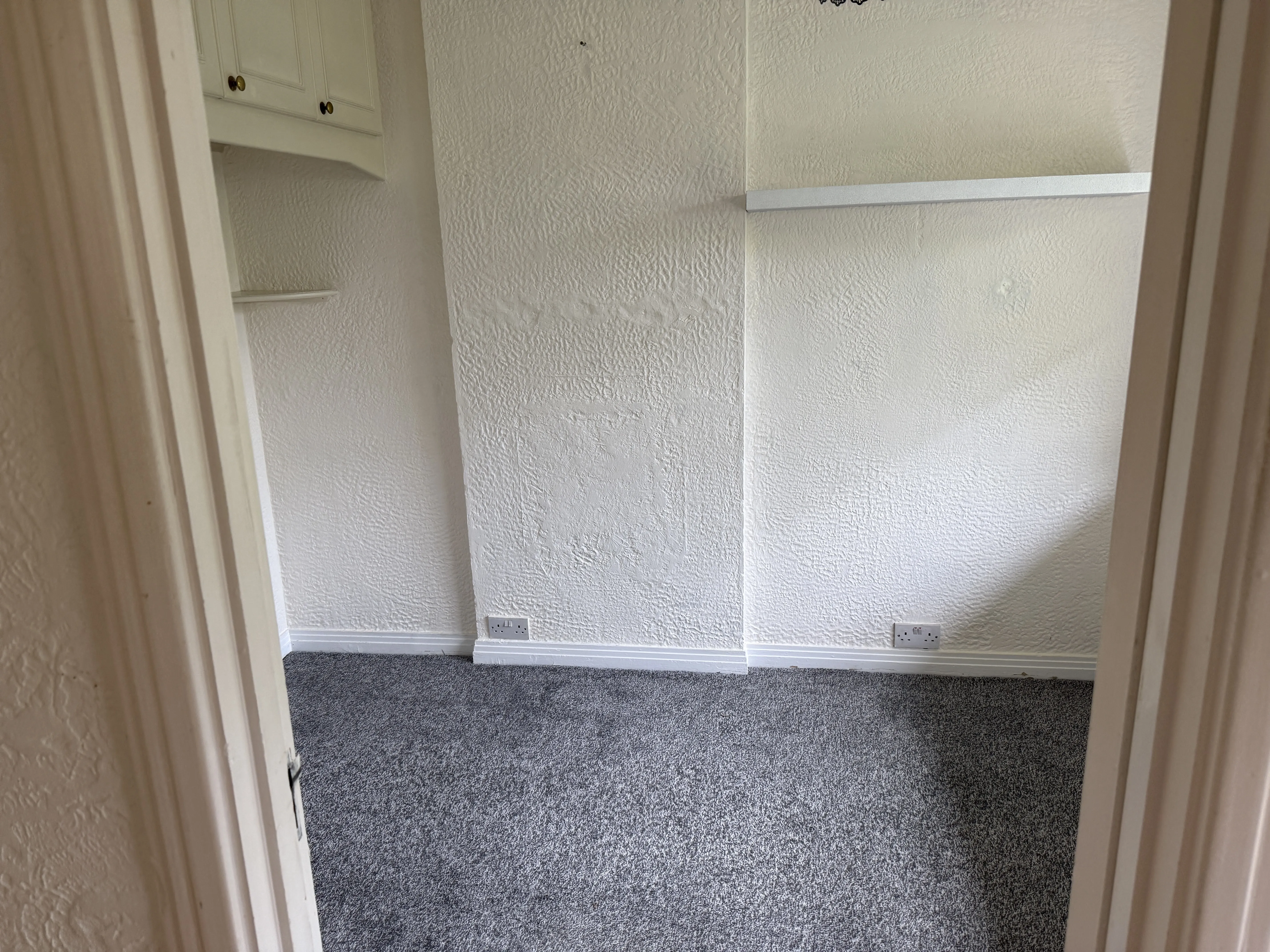 VACANT - Leasehold Self Contained Well Located Ground Floor Flat