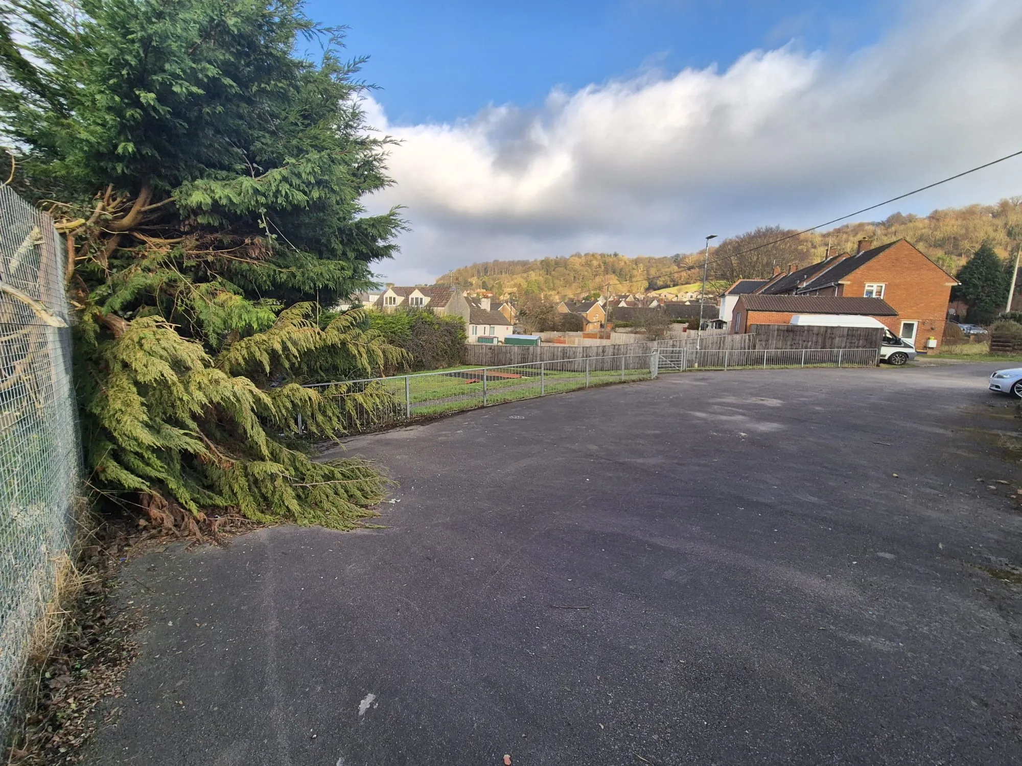 VACANT - Freehold Site and Garages with Planning Permission