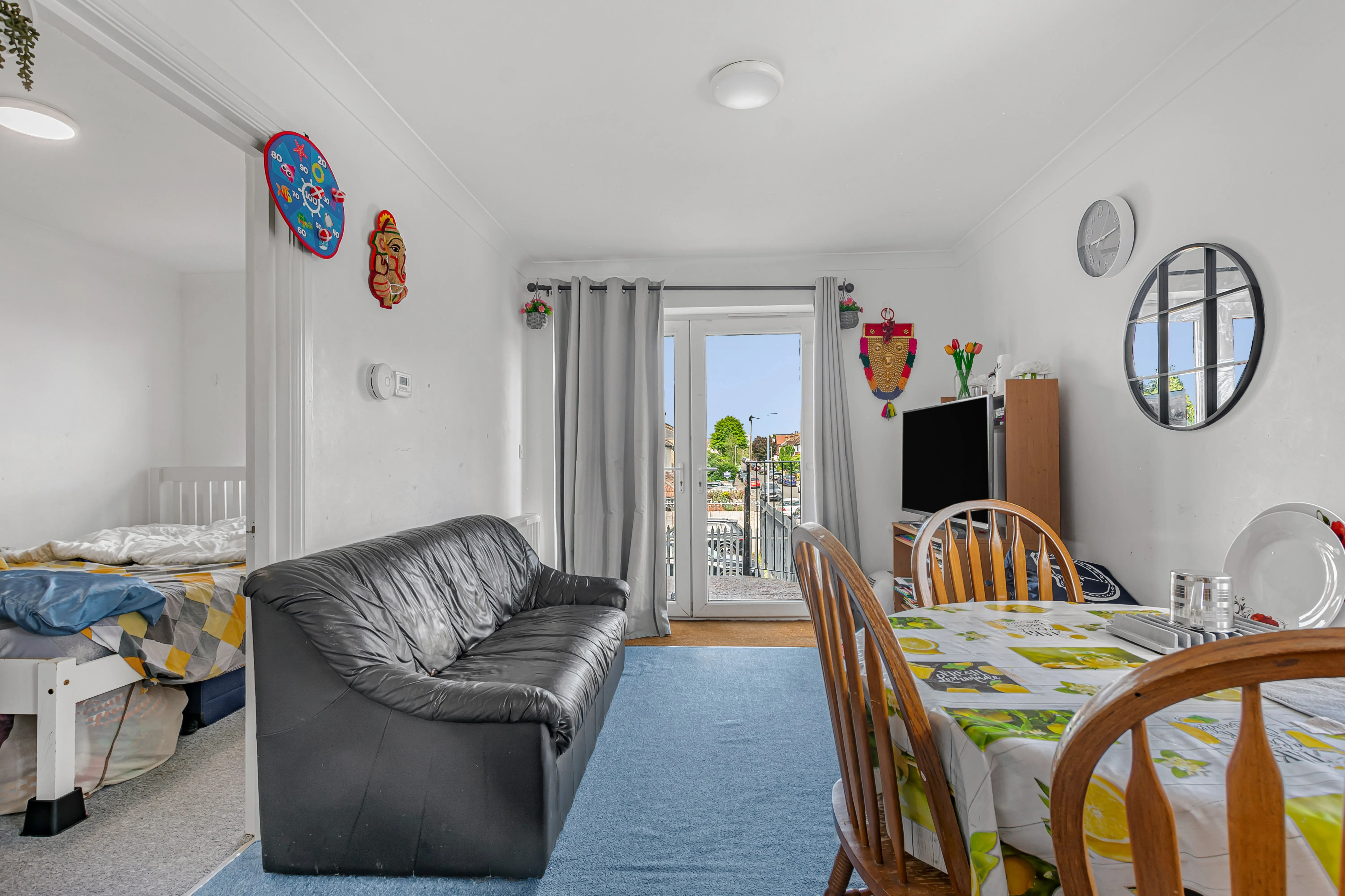 INVESTMENT - Freehold Semi Detached Building
