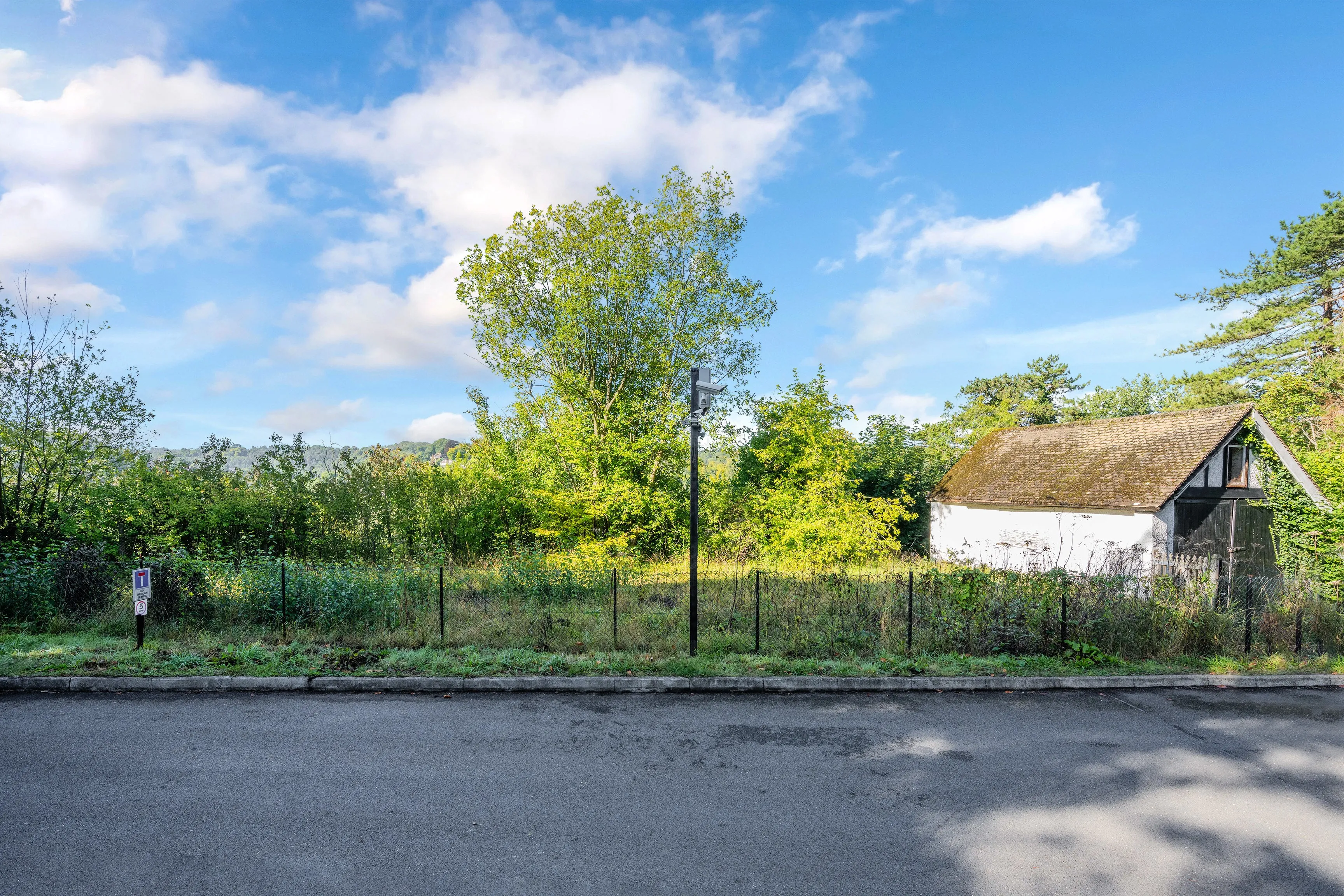 VACANT - Two Adjoining Freehold Sites with Planning