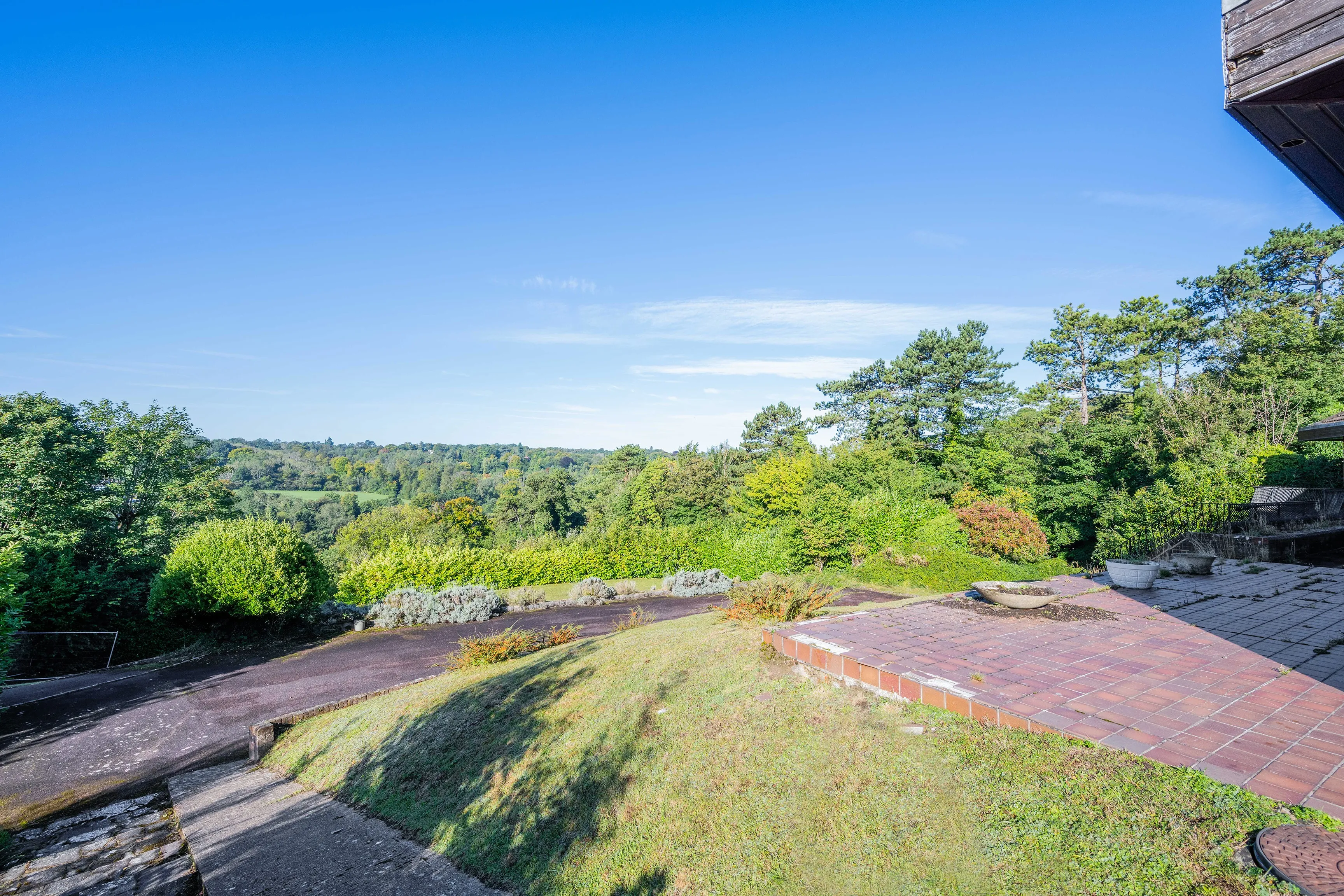VACANT - Two Adjoining Freehold Sites with Planning