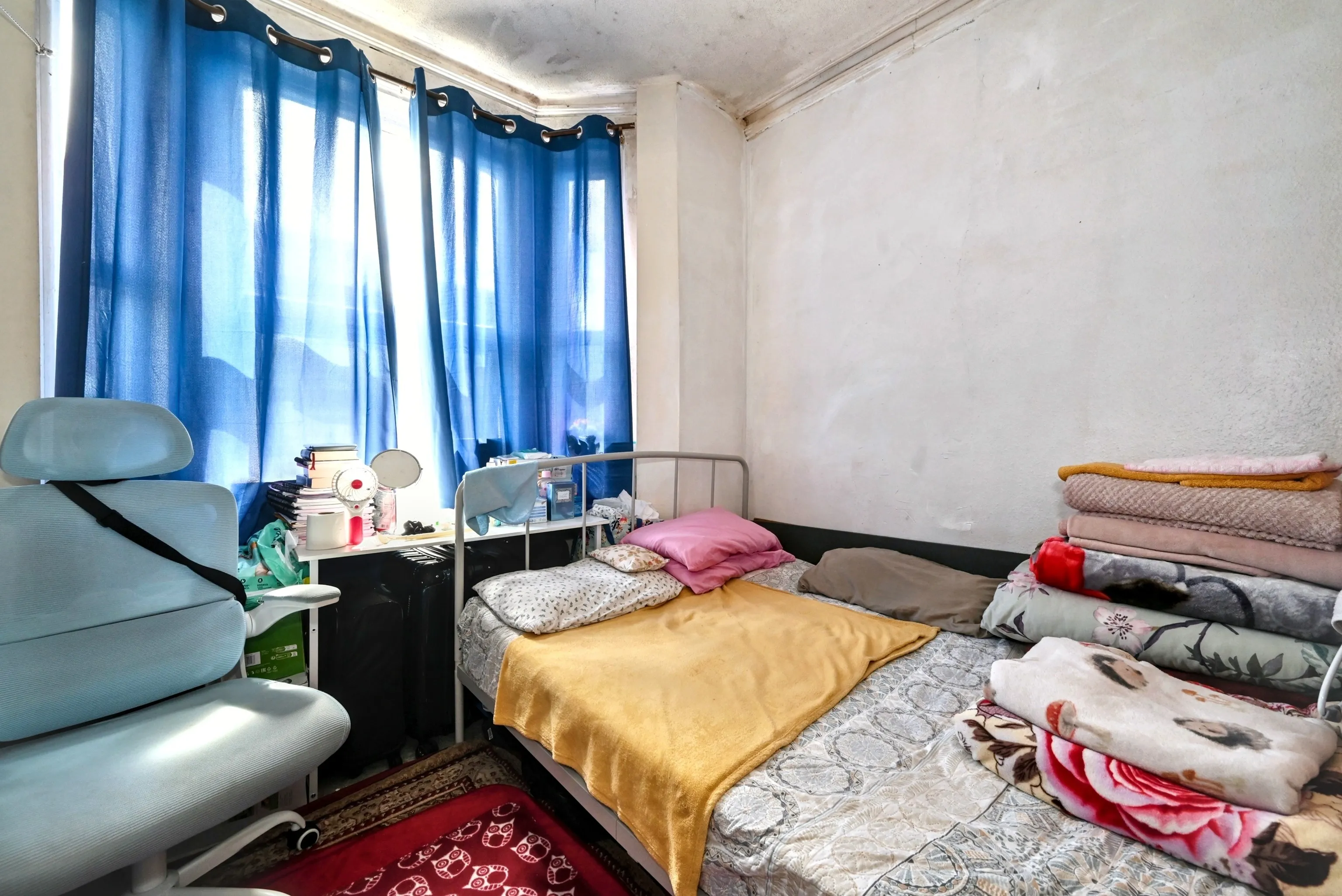 INVESTMENT - Freehold End of Terrace Building