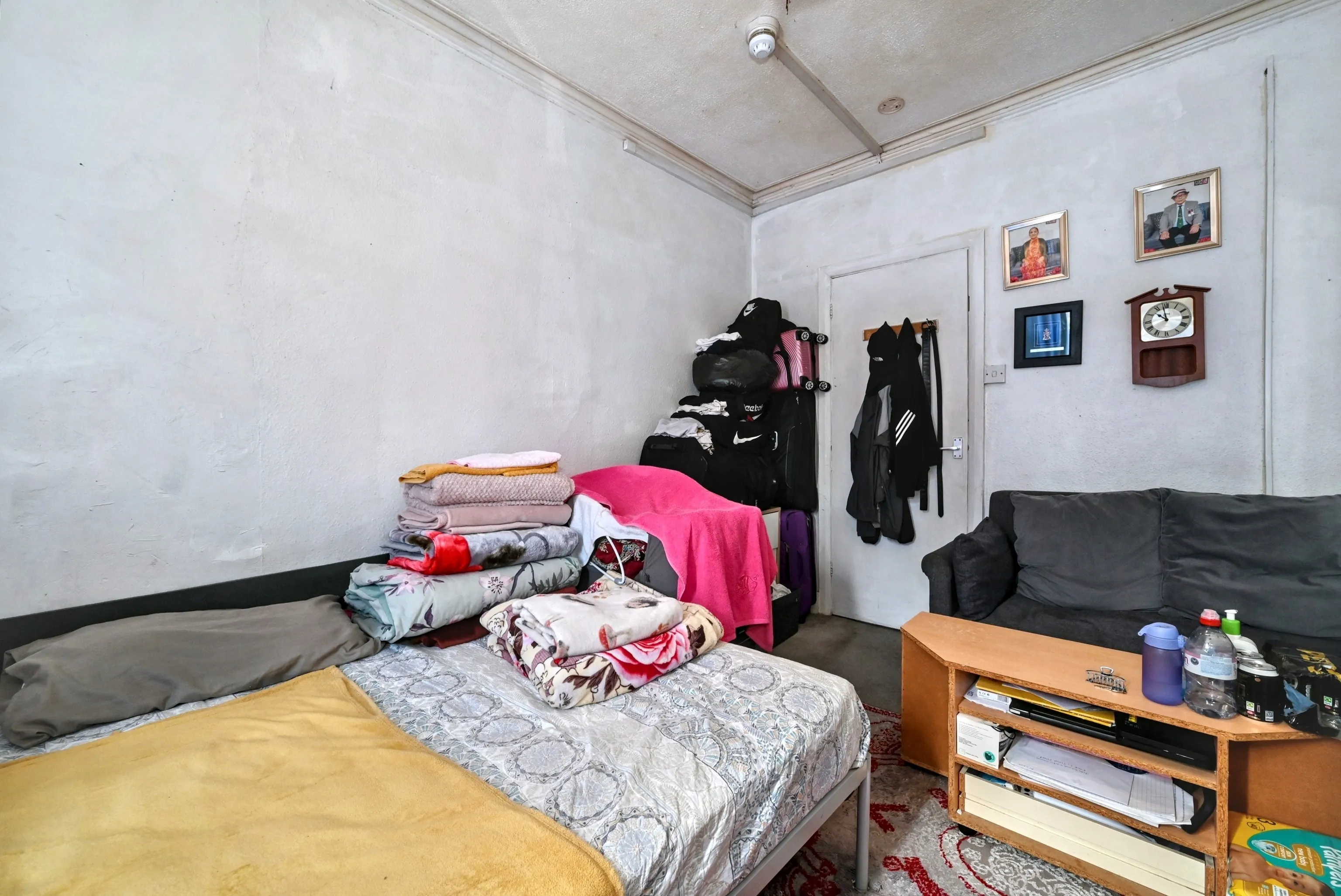 INVESTMENT - Freehold End of Terrace Building