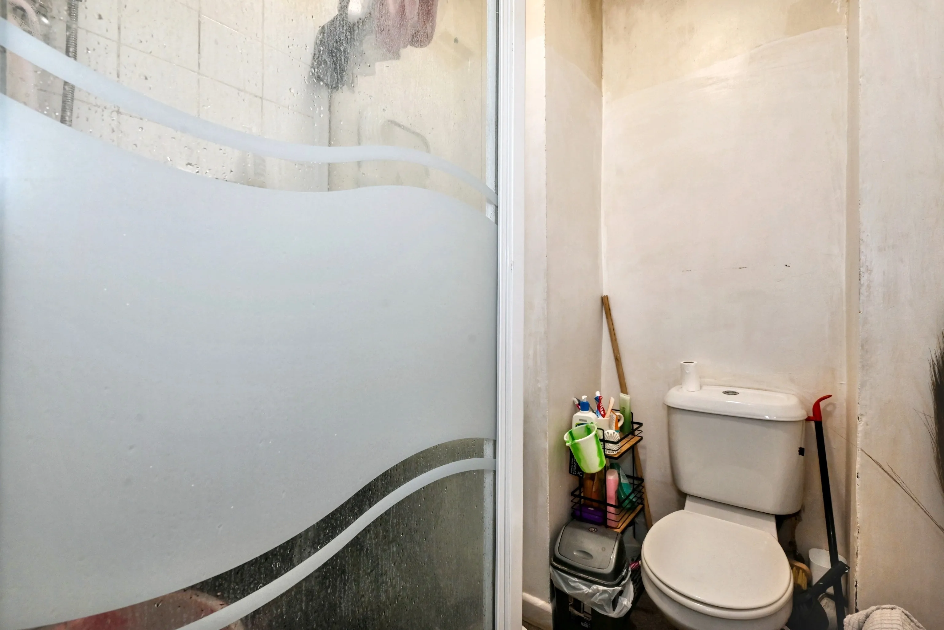 INVESTMENT - Freehold End of Terrace Building