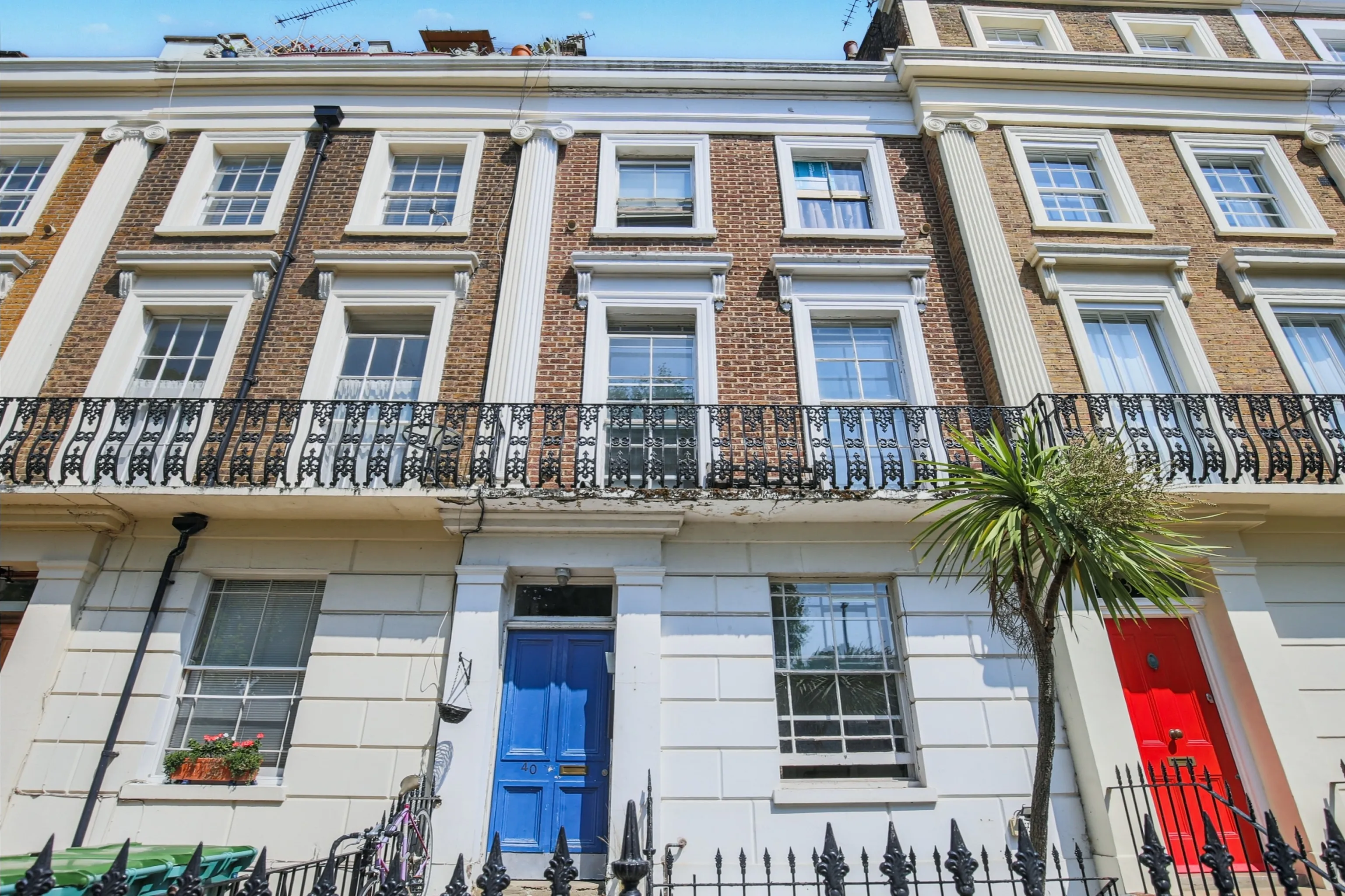 VACANT - Substantial Freehold Mid Terrace Building 