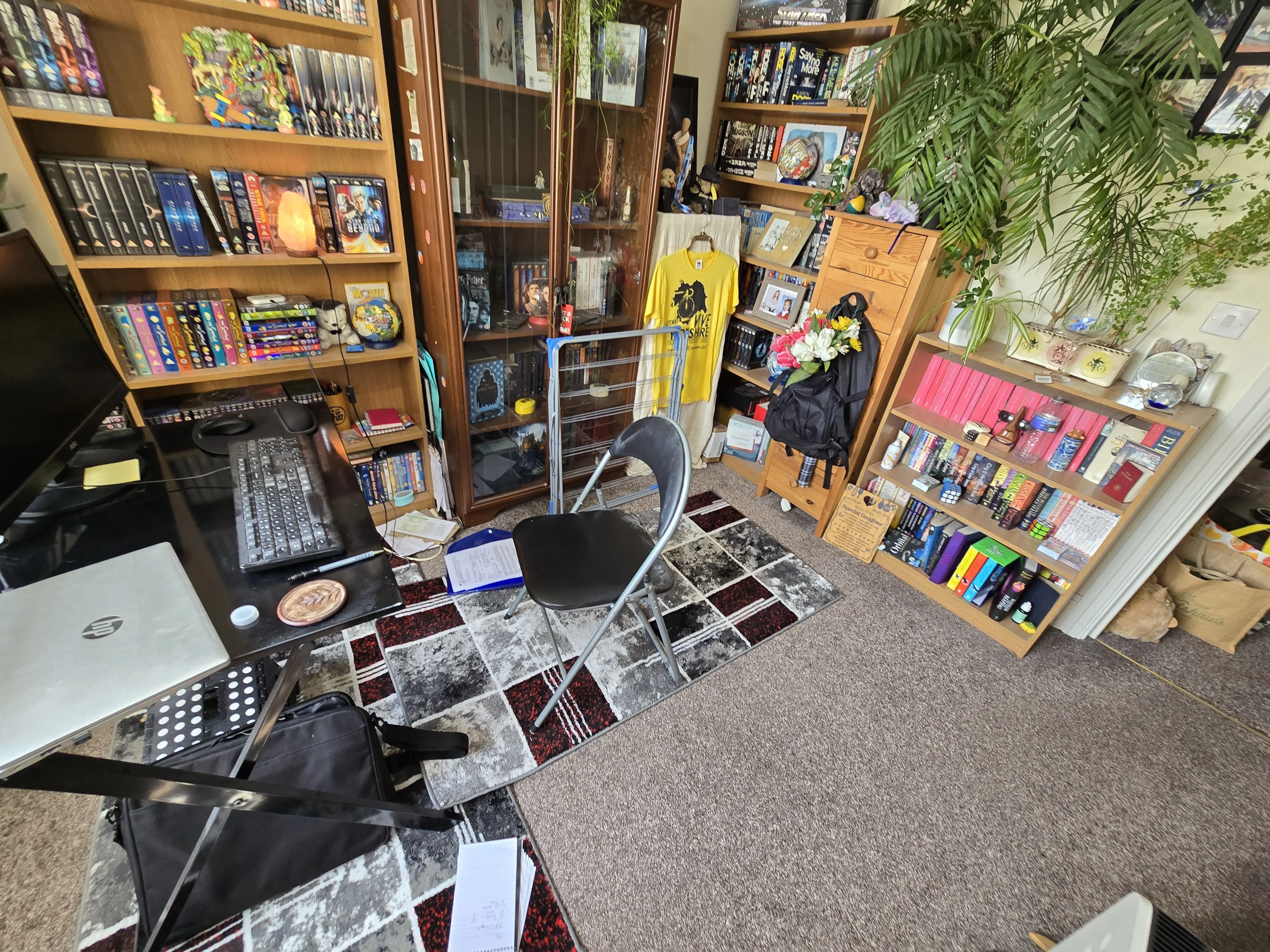 INVESTMENT - Leasehold Self Contained First Floor Flat