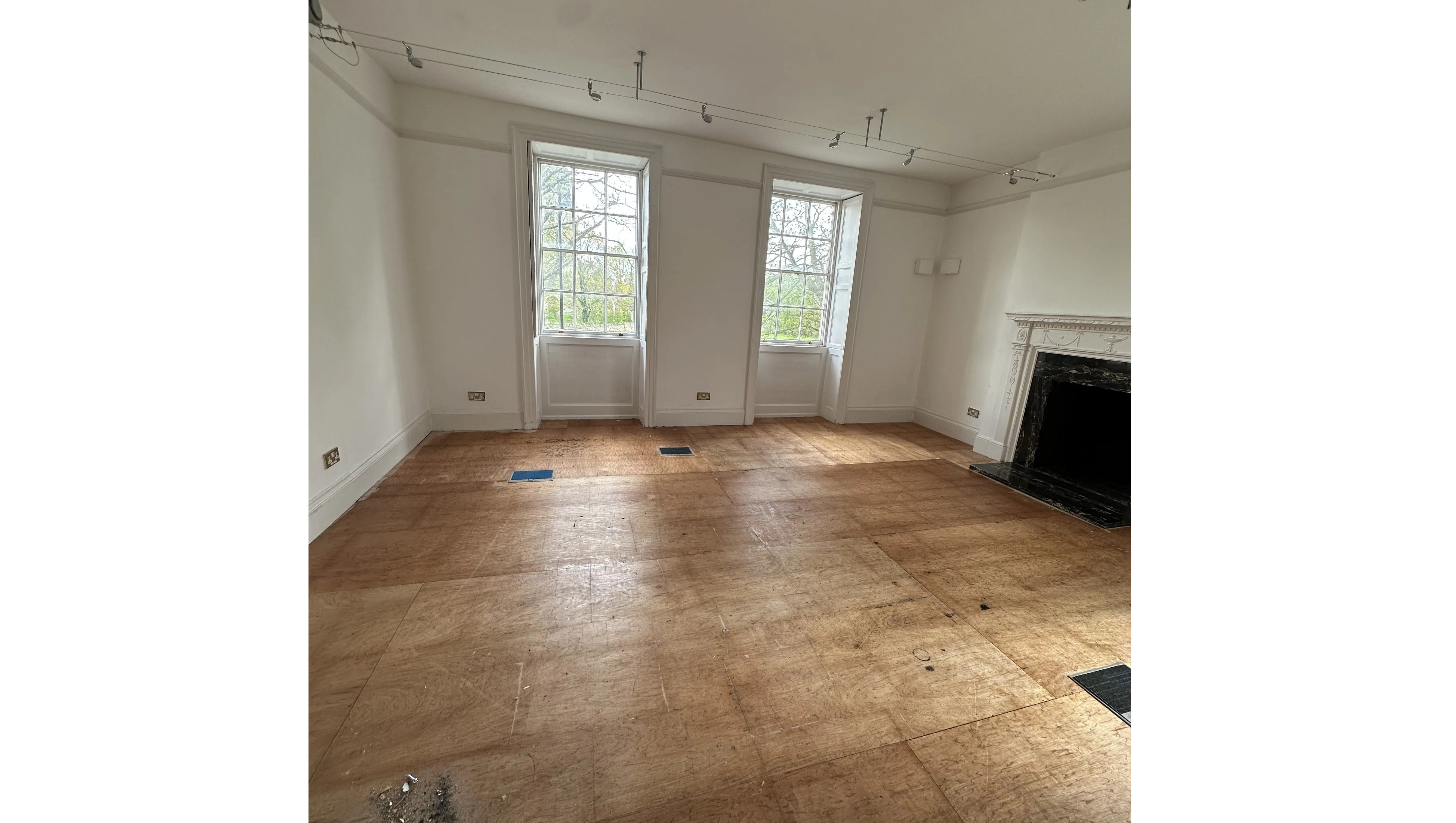INVESTMENT/VACANT - Substantial Freehold Grade II Listed Georgian Property with Planning Permission 