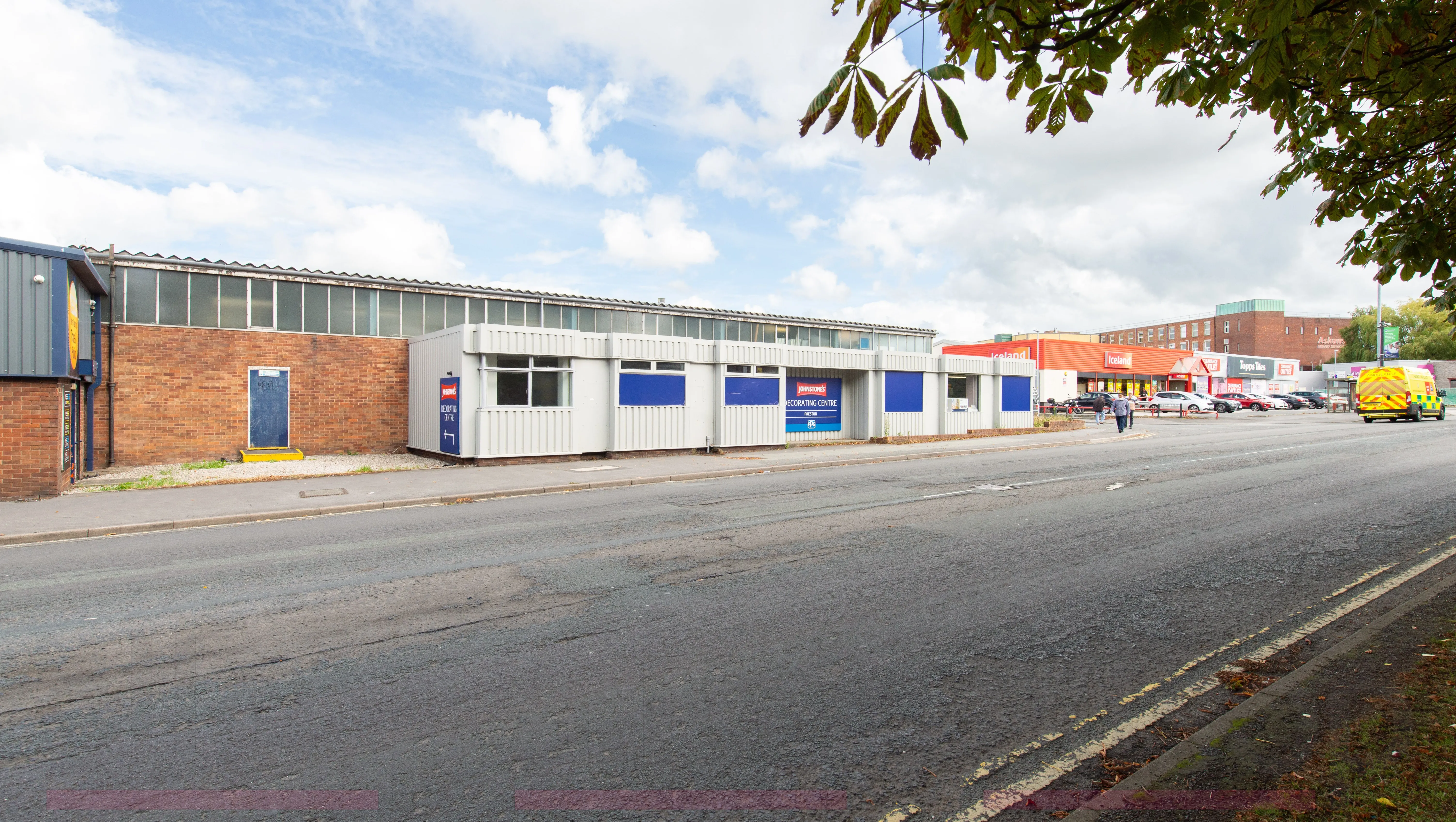 Leasehold Multi-let Trade Counter Investment