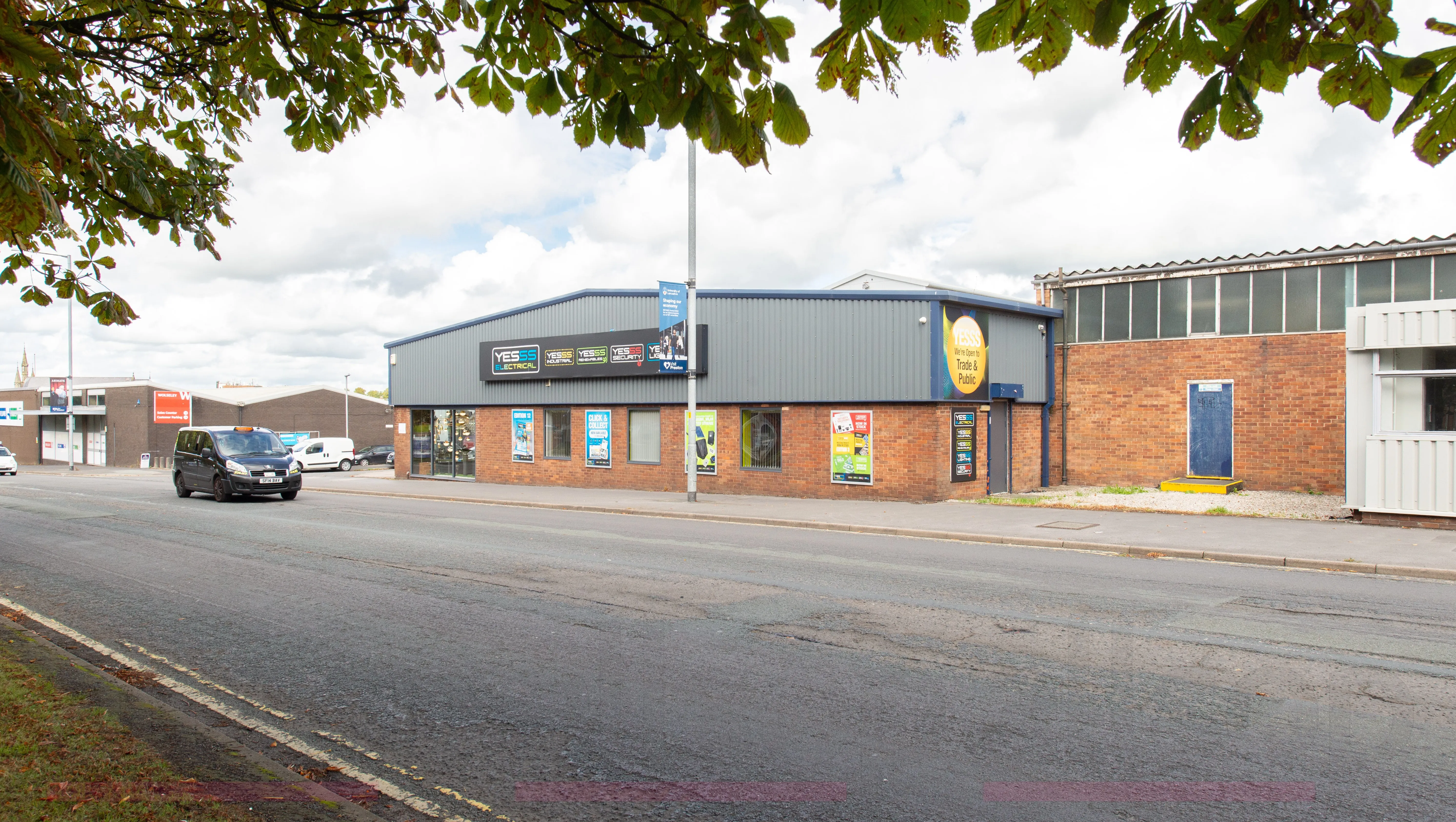 Leasehold Multi-let Trade Counter Investment