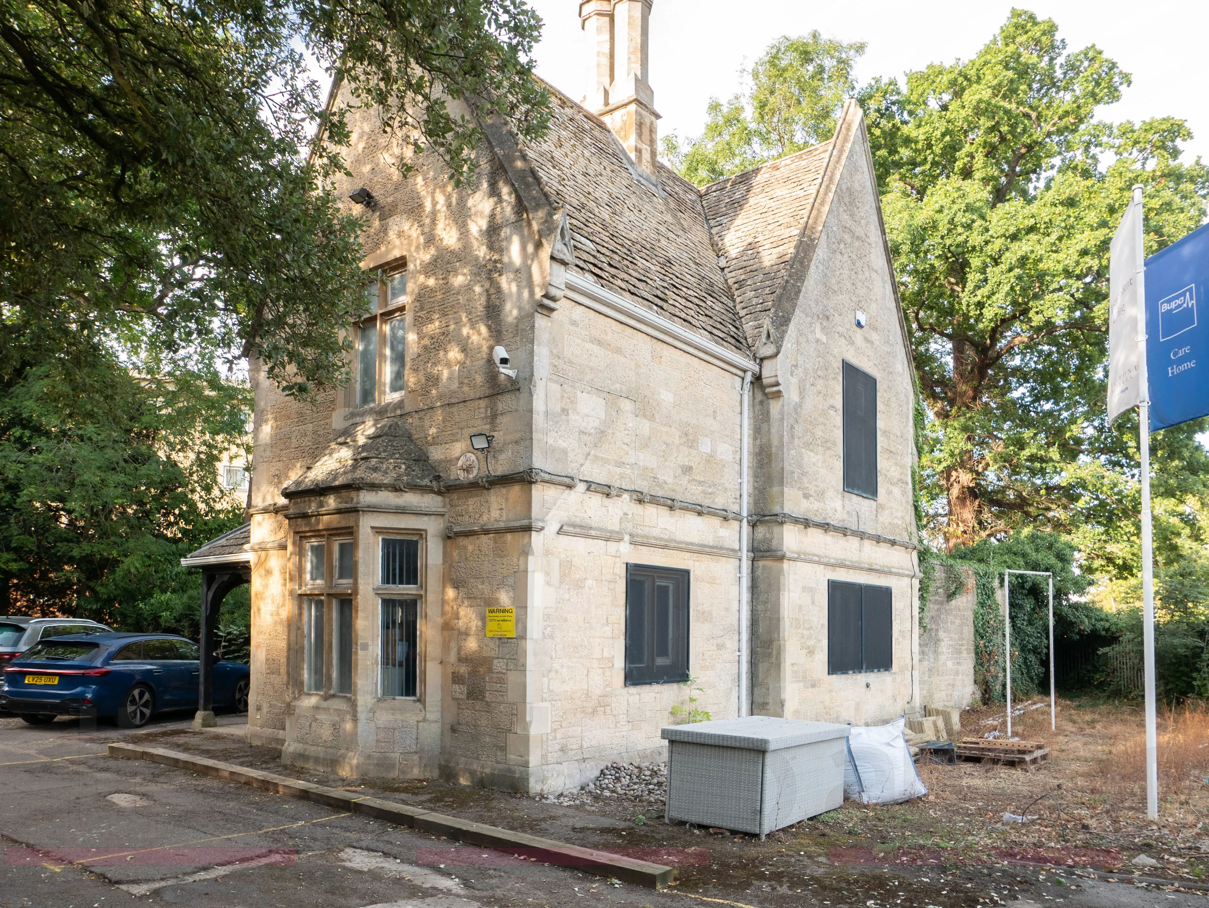 Attractive Grade II Freehold Office Investment