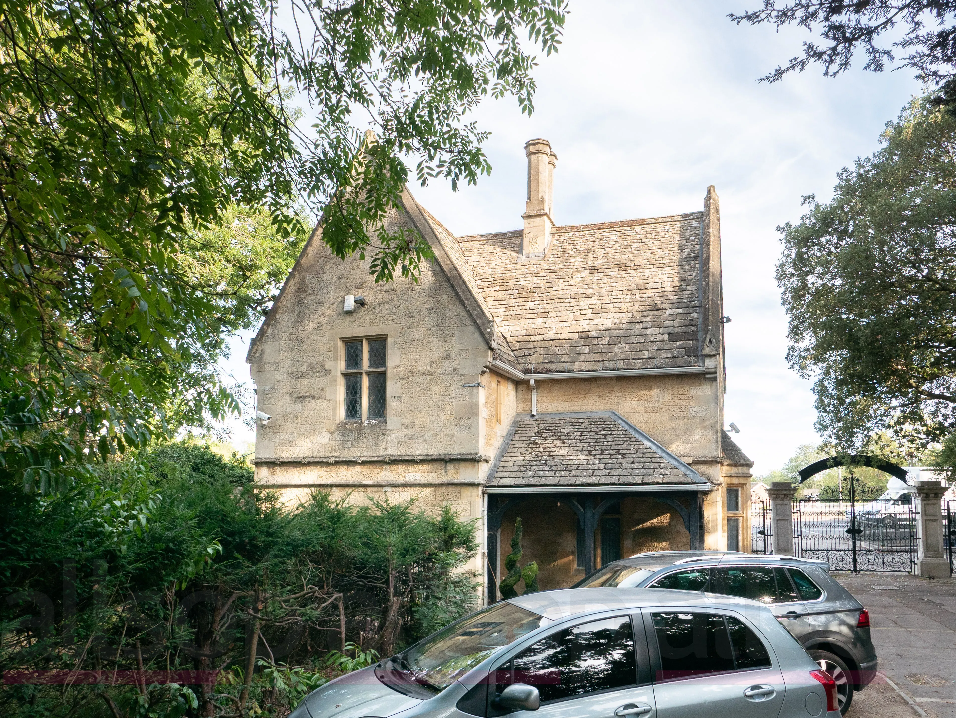 Attractive Grade II Freehold Office Investment