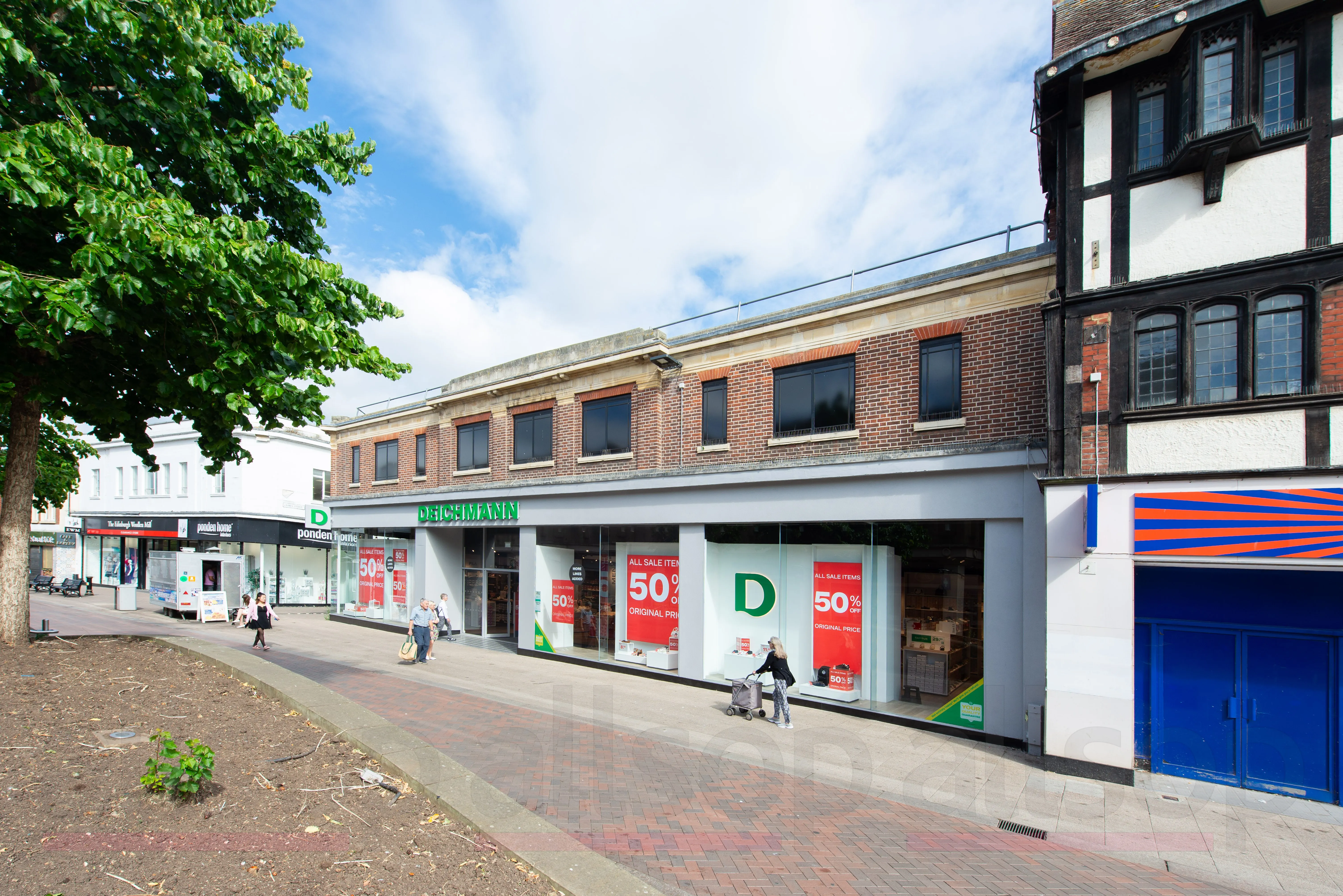 Freehold Town Centre Shop Investment