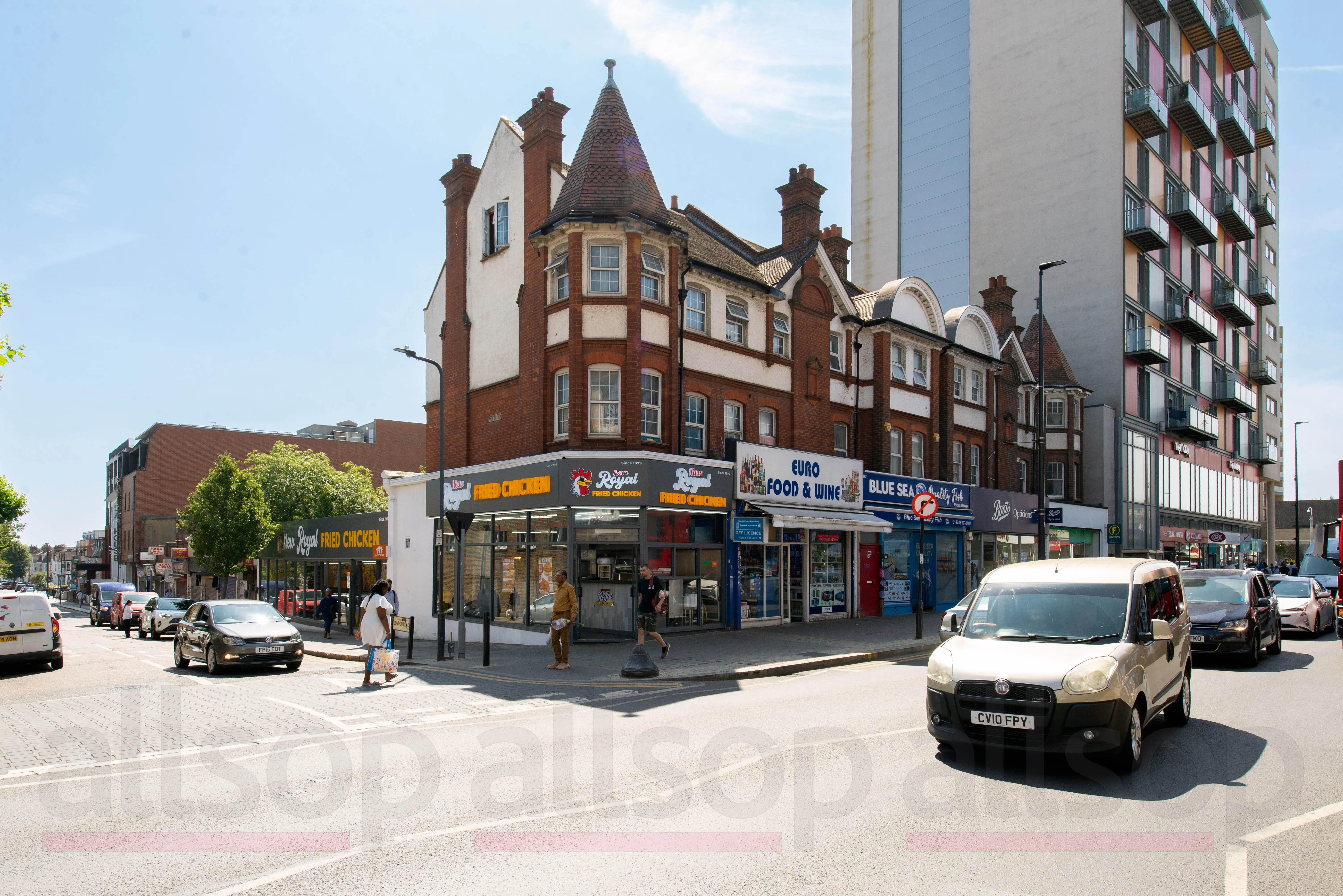 Freehold Restaurant/Takeaway, Shop and Residential Investment