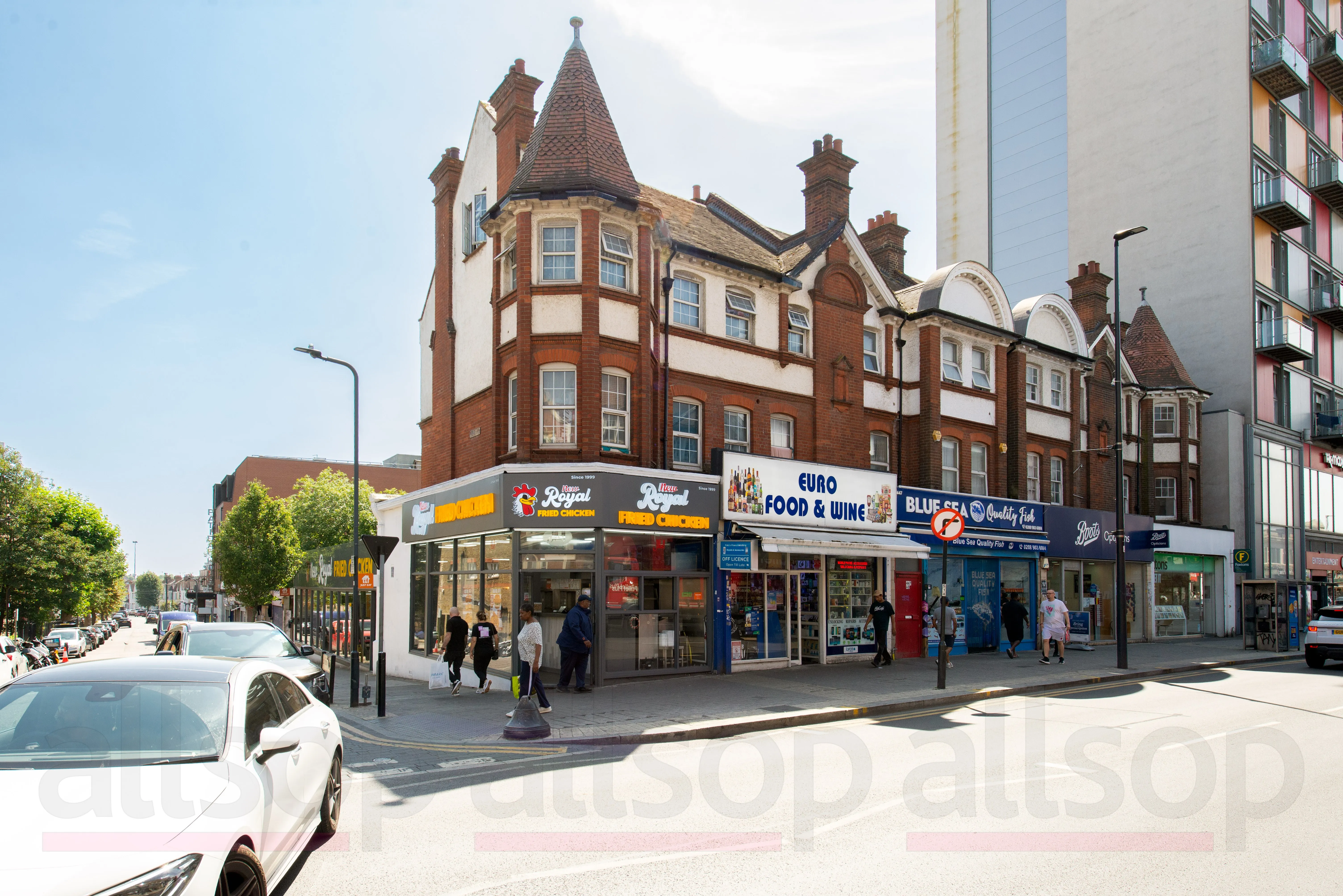 Freehold Restaurant/Takeaway, Shop and Residential Investment