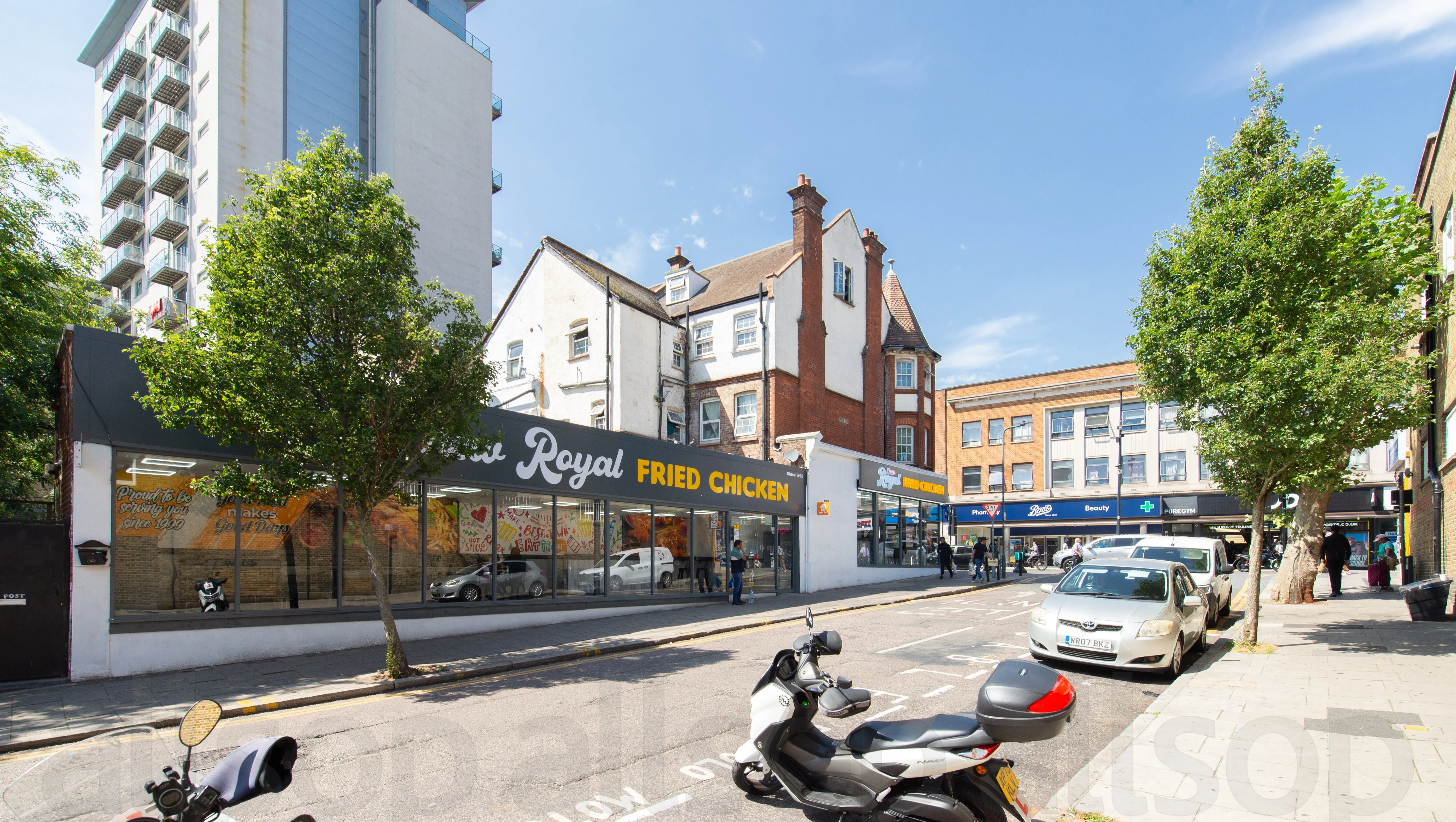Freehold Restaurant/Takeaway, Shop and Residential Investment