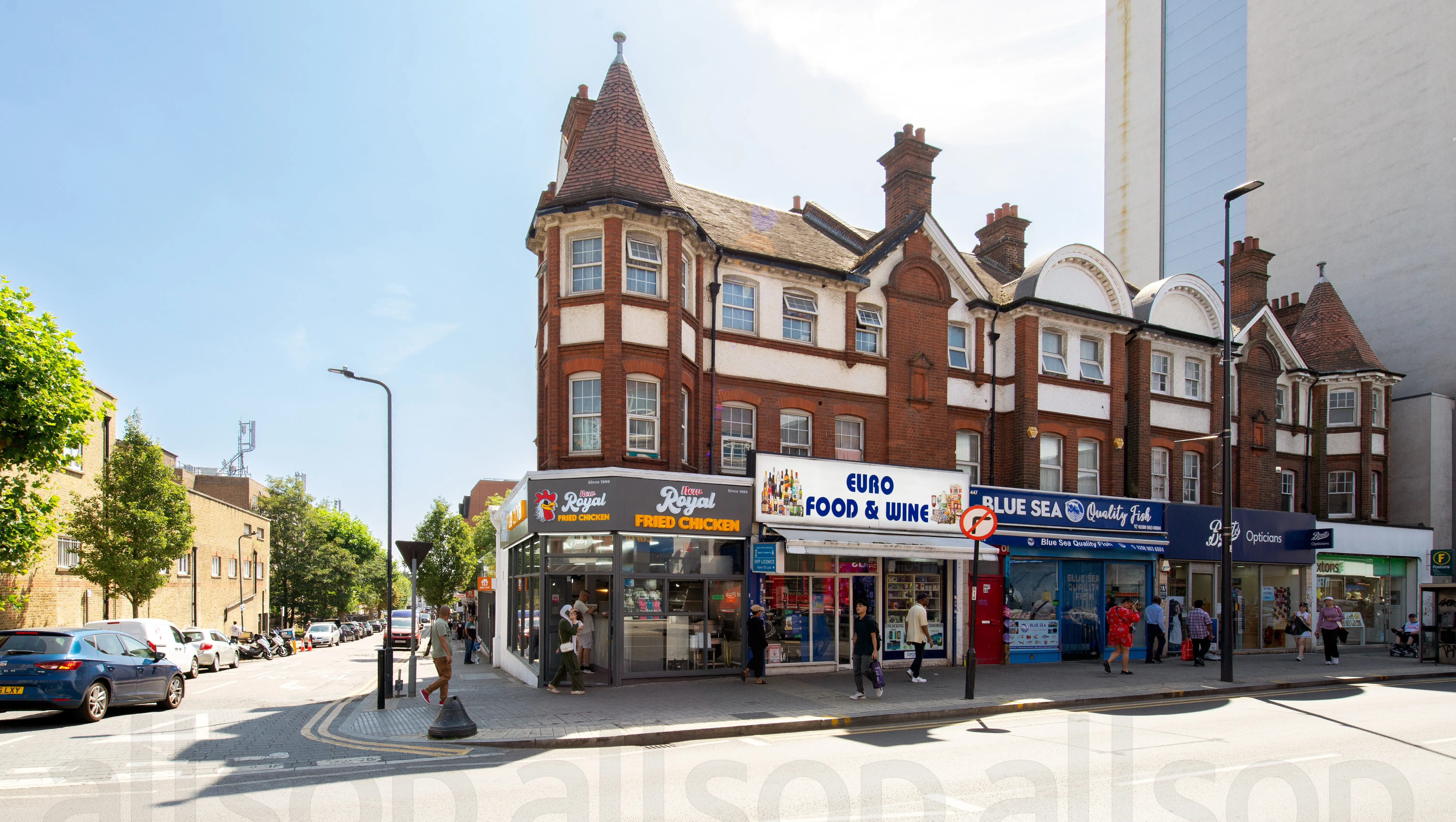 Freehold Restaurant/Takeaway, Shop and Residential Investment