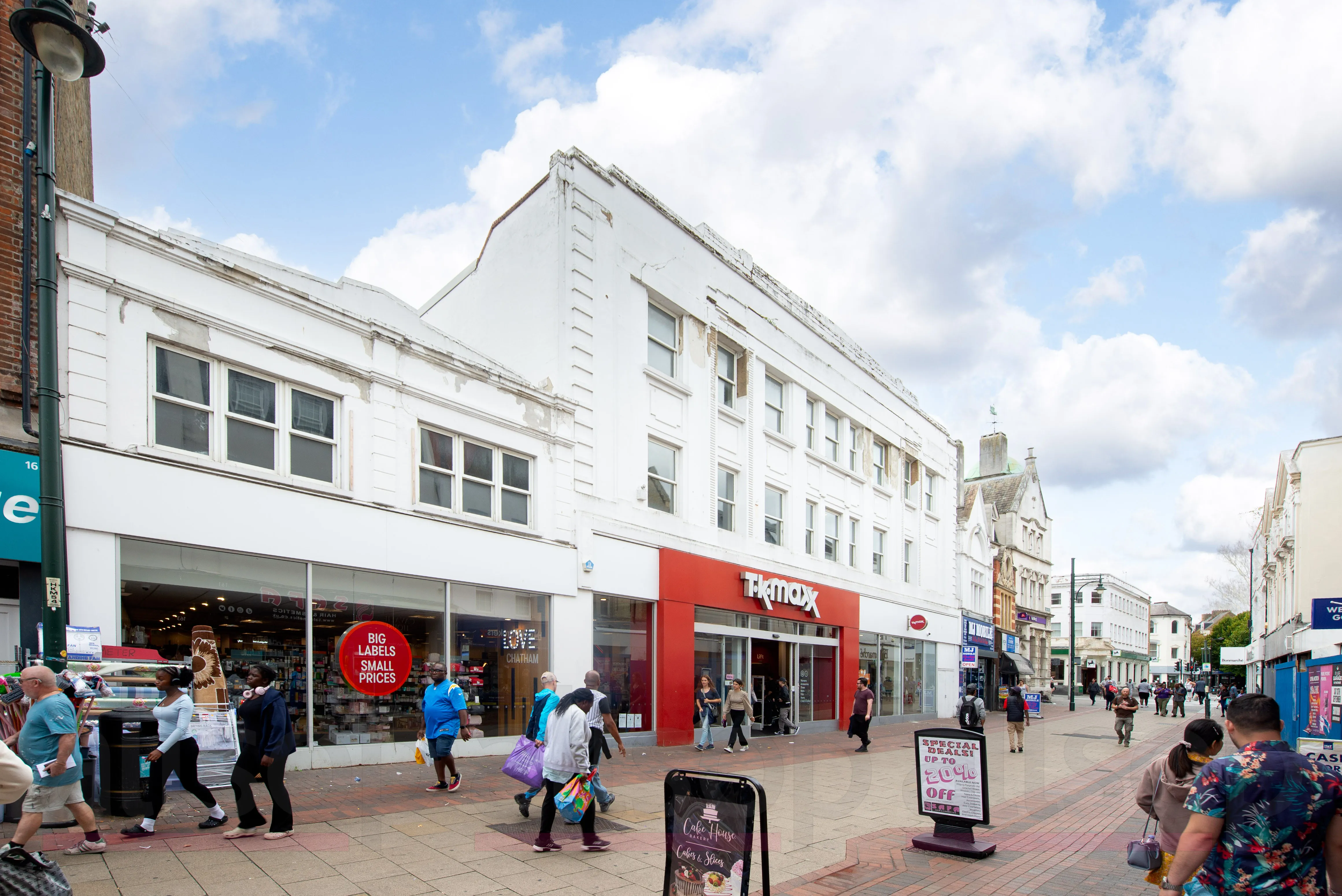 Freehold Shop Investment
