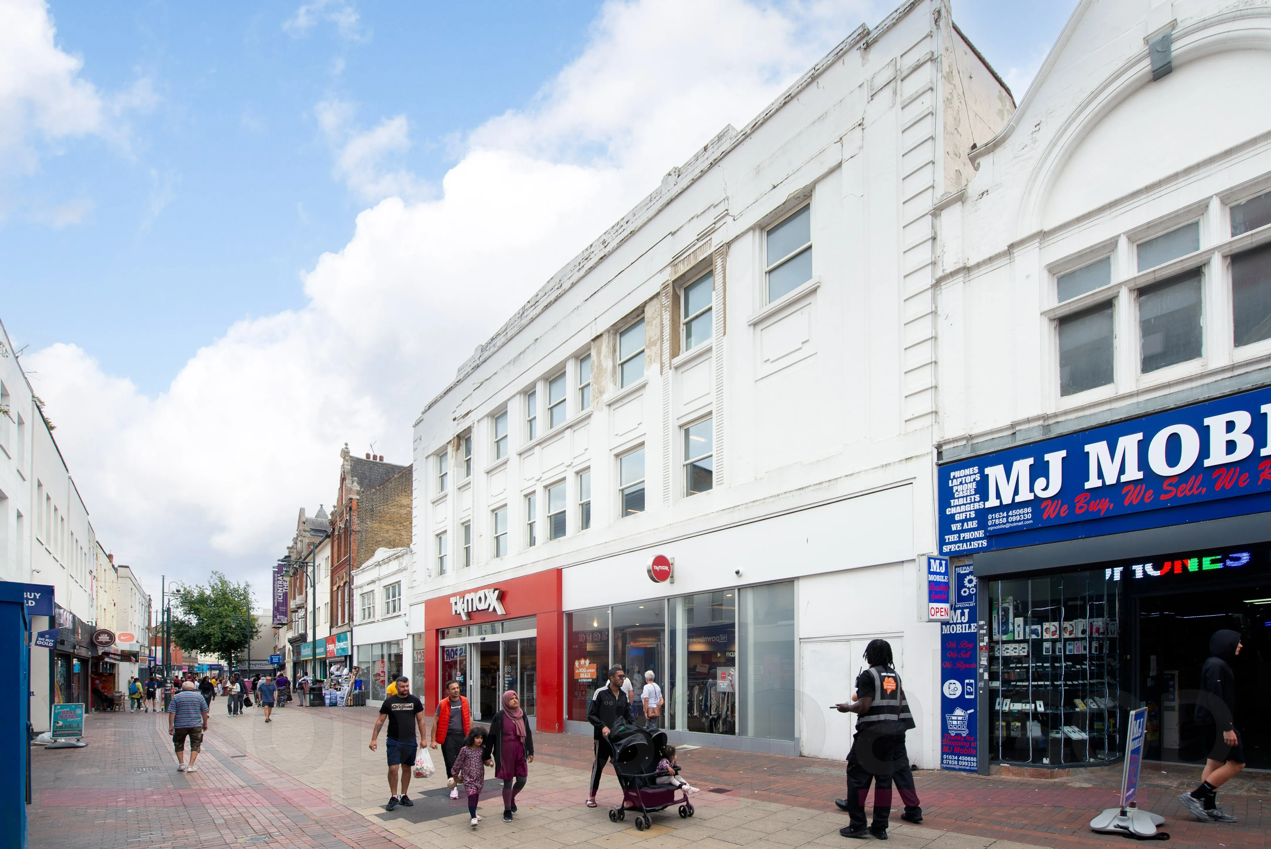 Freehold Shop Investment