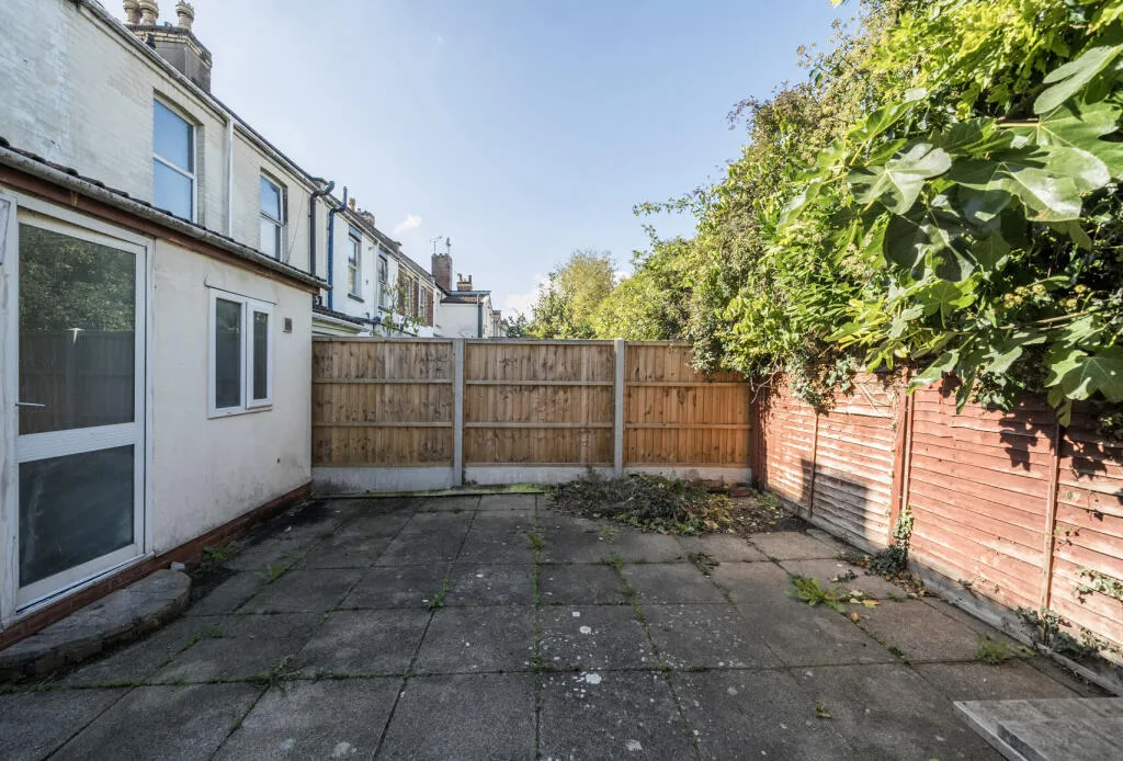 3 bed Terraced