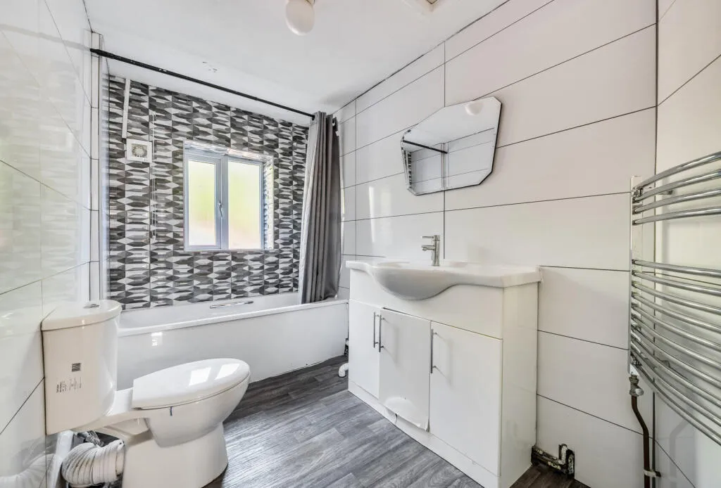 3 bed Terraced