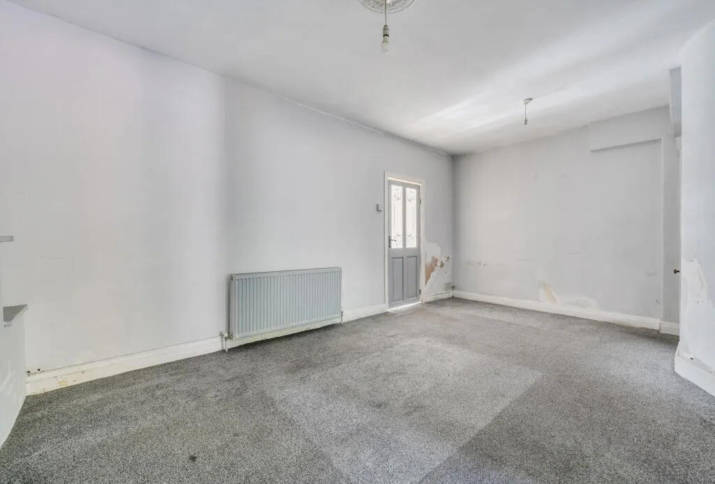 3 bed Terraced