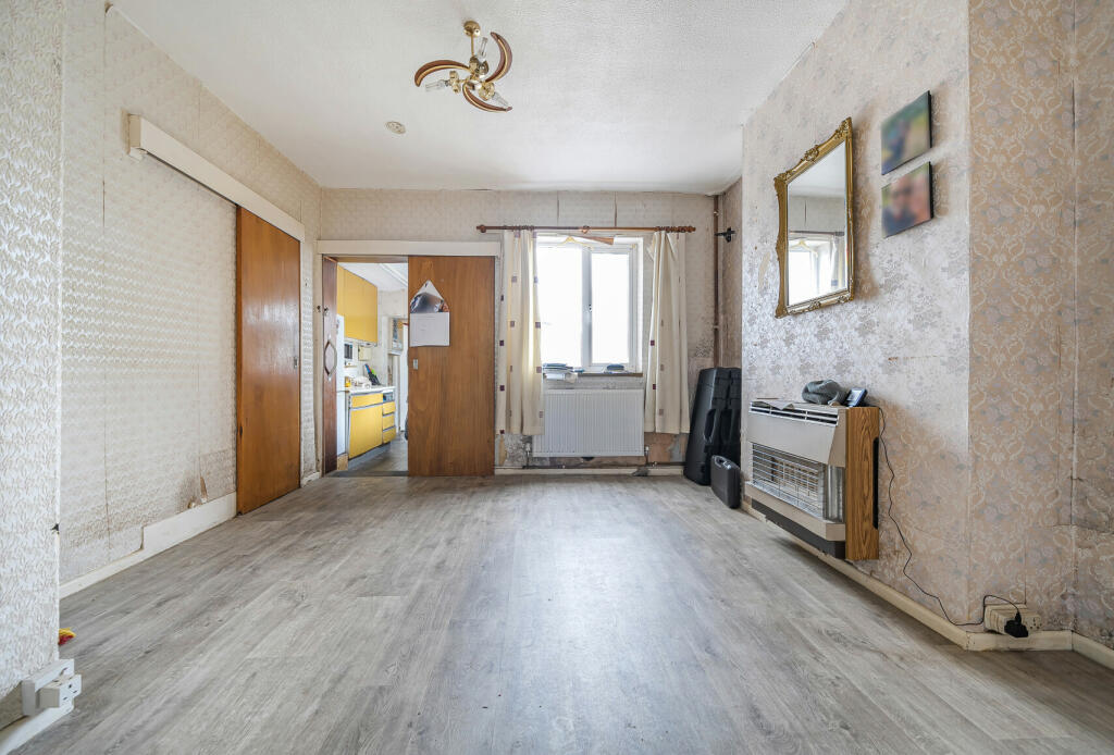 3 bed Semi-Detached