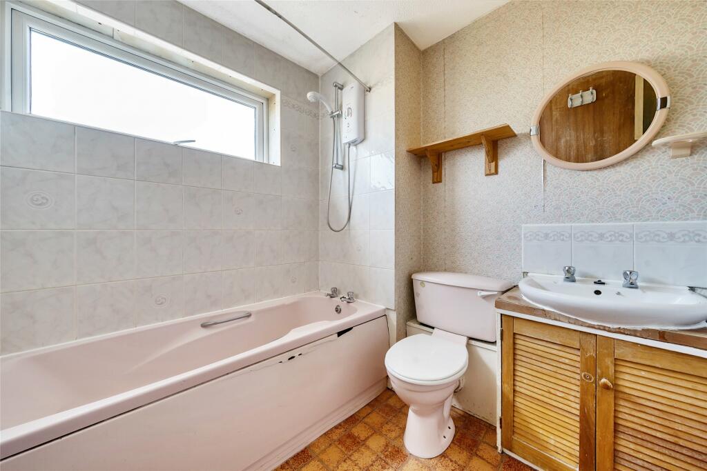 4 bed Town House