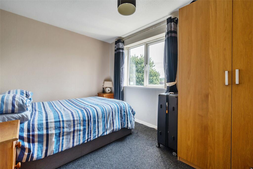 4 bed Town House