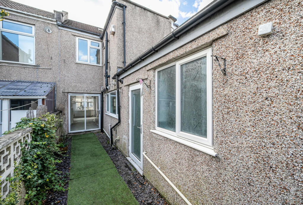 2 bed Terraced