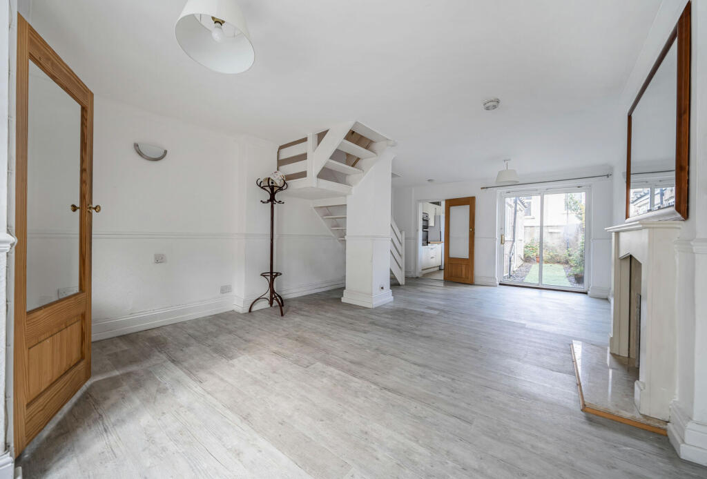2 bed Terraced