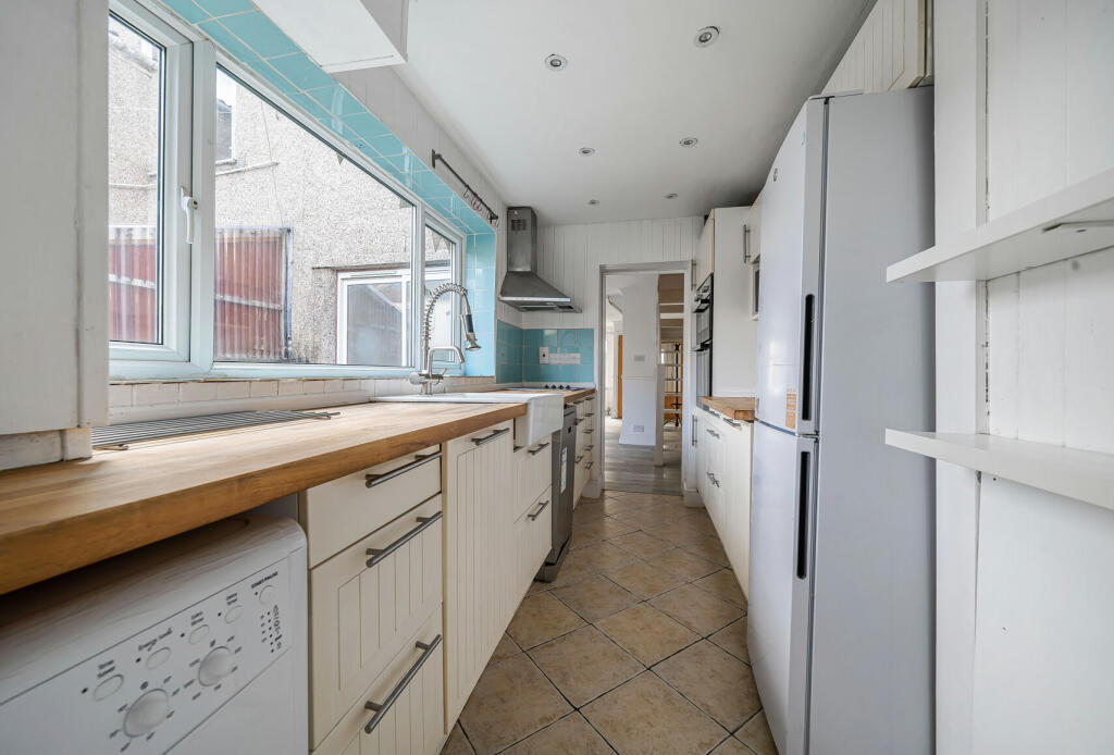2 bed Terraced